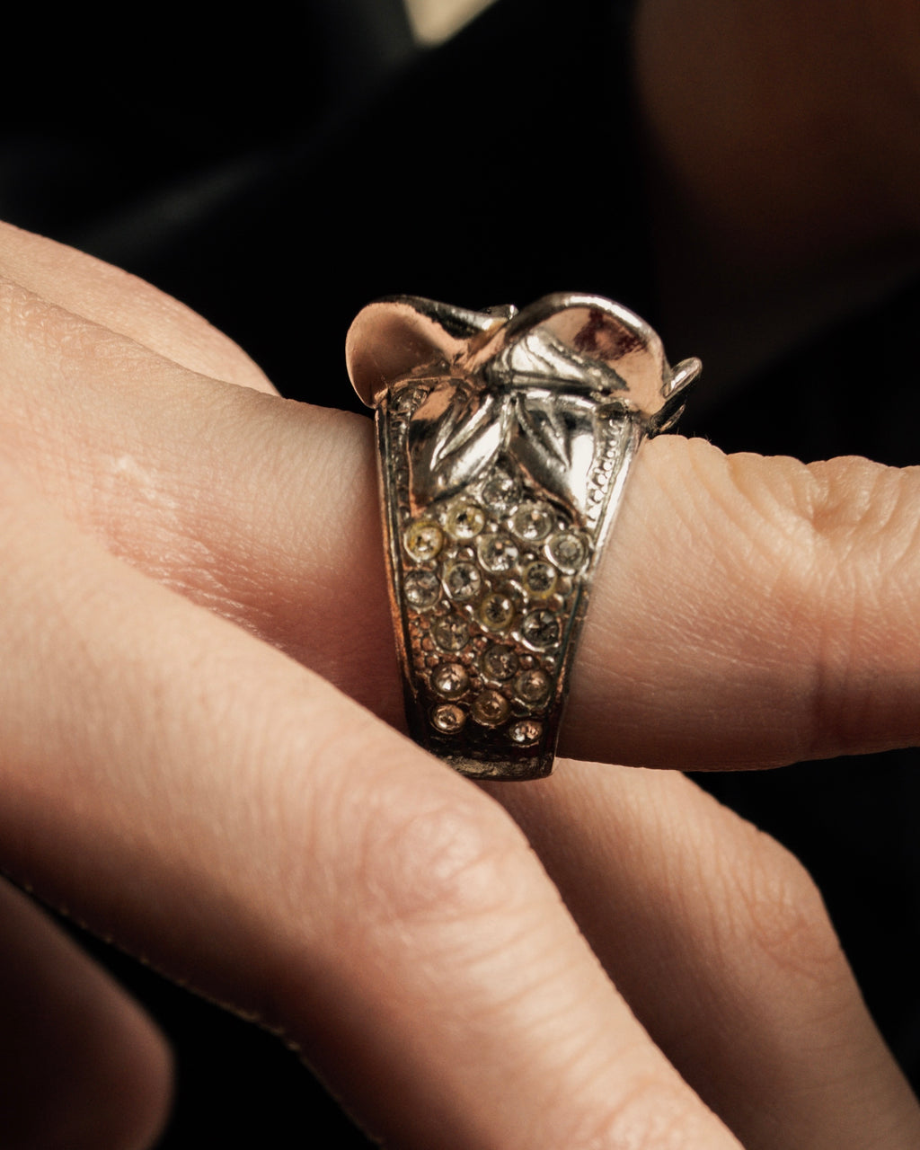 "CHANEL" Camellia motif rhinestone logo design ring