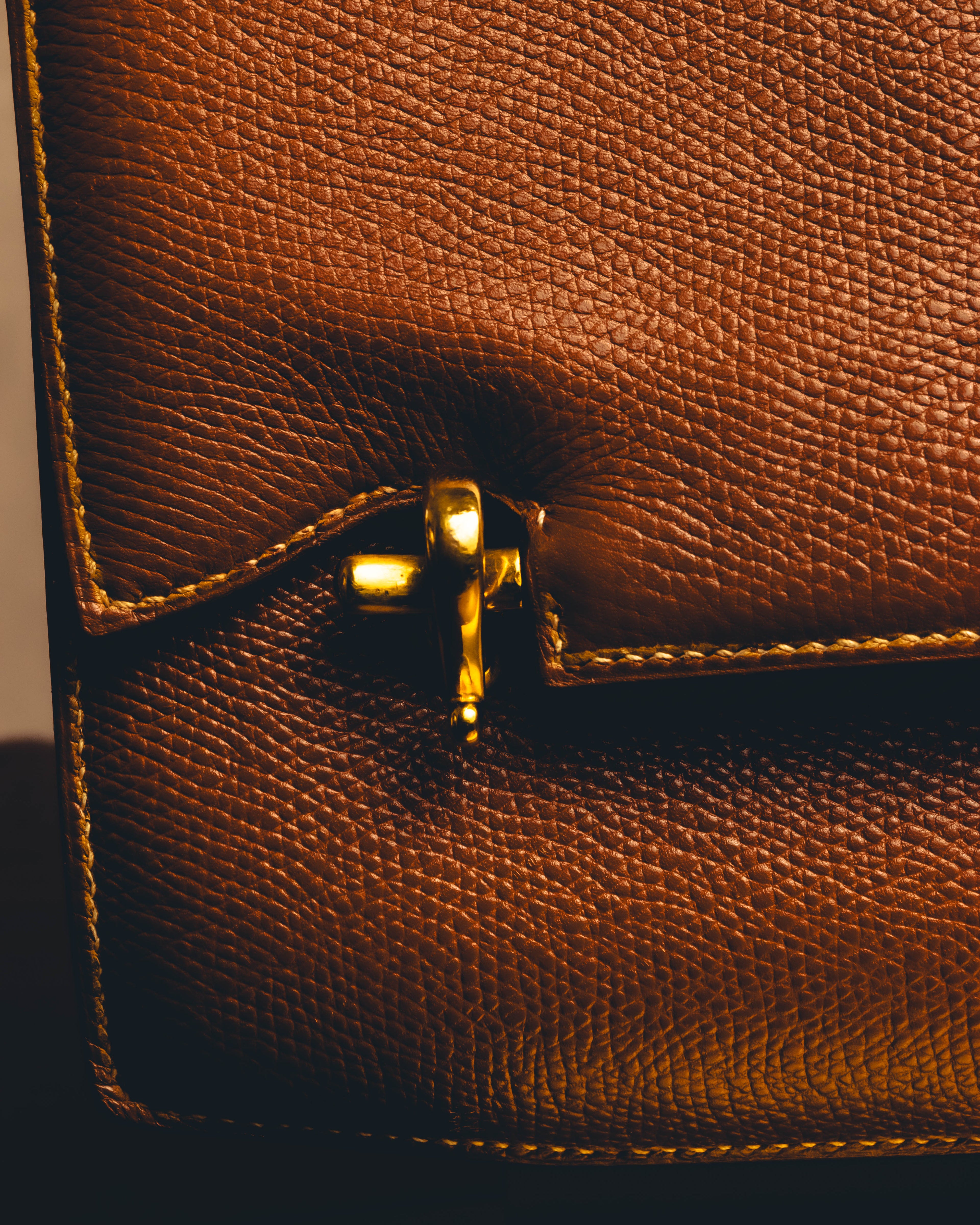 -SPECIAL- "Hermès" 80's Structured leather shoulder bag
