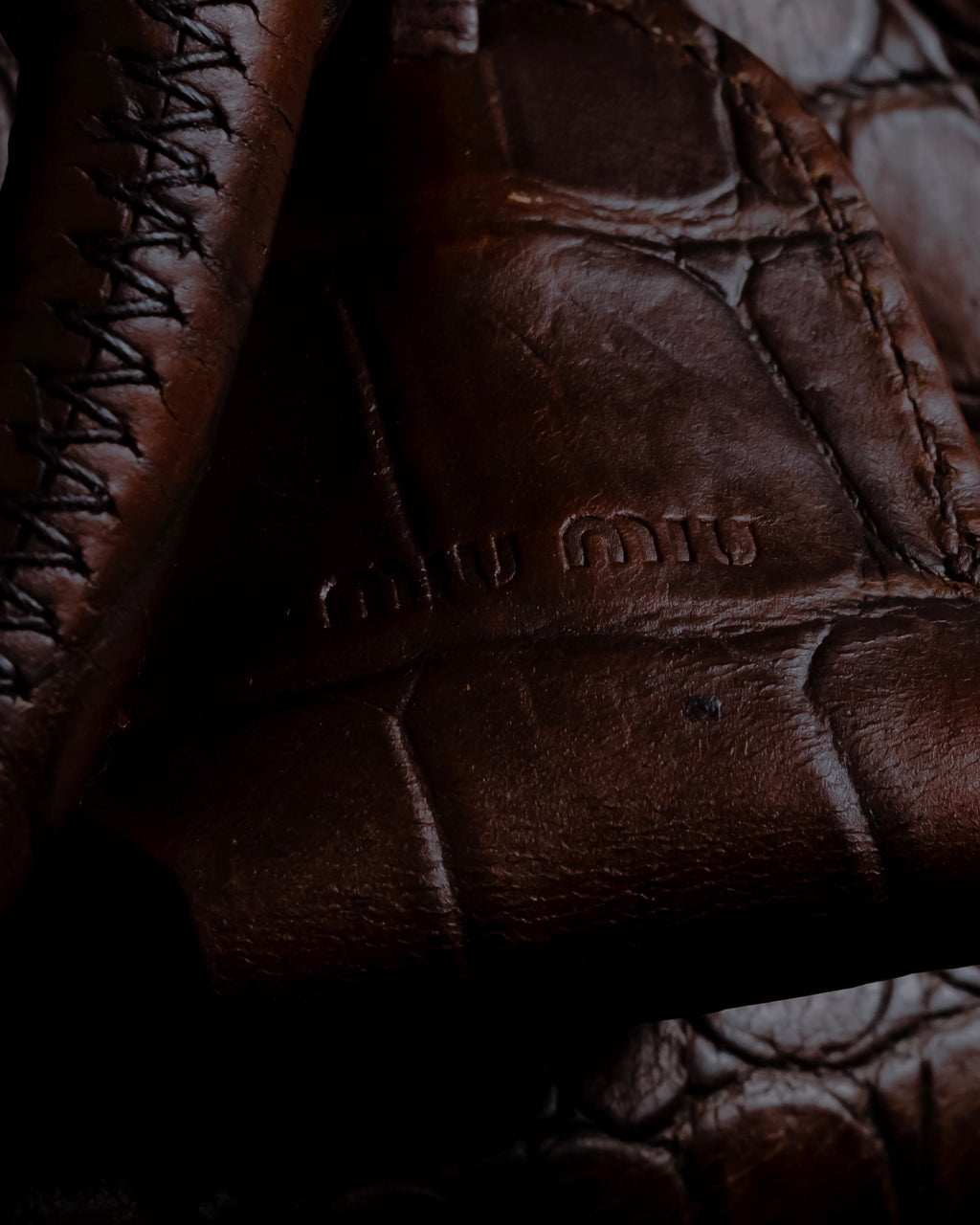 "MIU MIU" Antique design crocodile embossed leather 2way bag