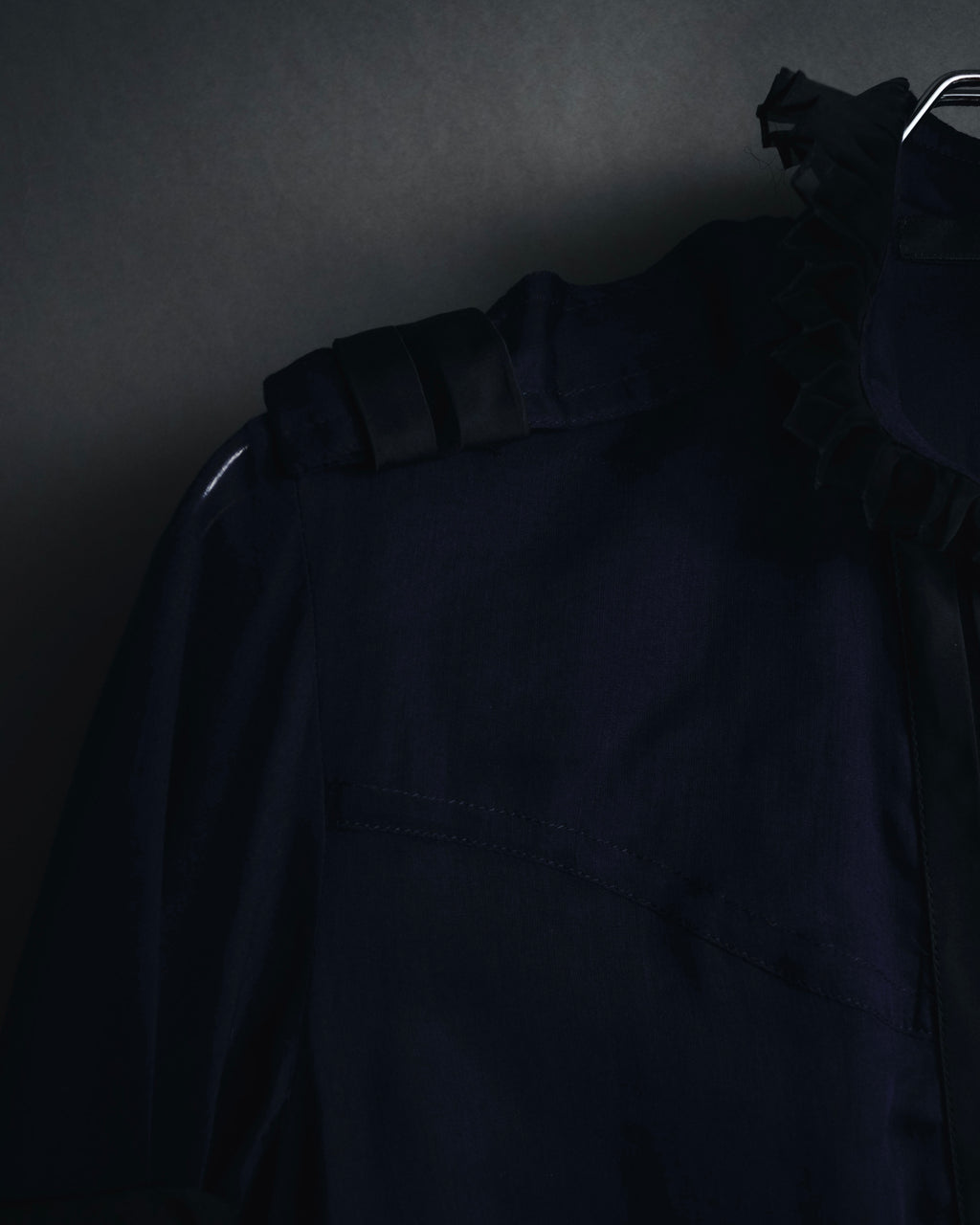 "GUCCI" 90’s-00’s military romantic ruffle blouse