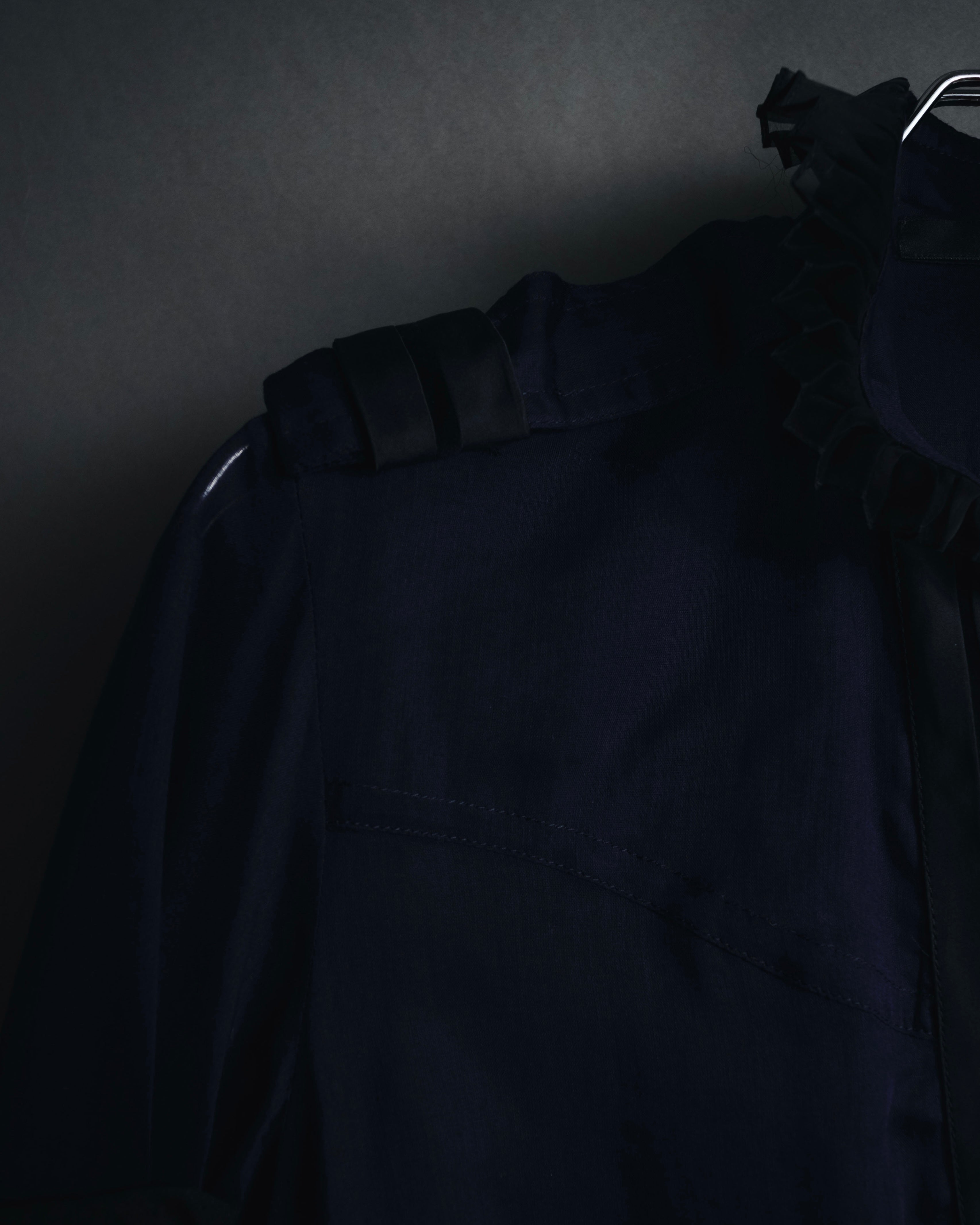 "GUCCI" 90’s-00’s military romantic ruffle blouse