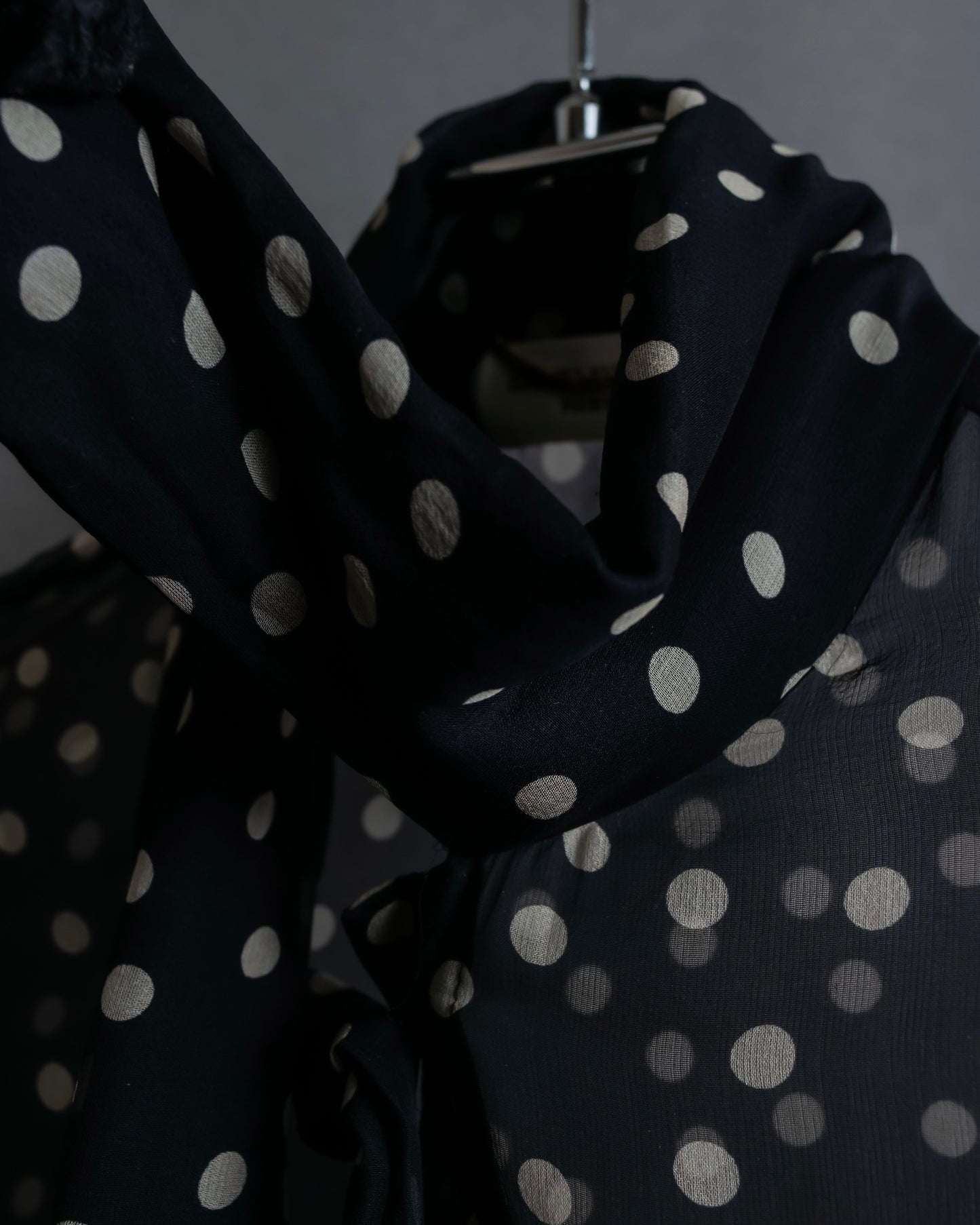 "Saint Laurent Paris 2020"
Ribbon detail polka dot pattern sheer shirt