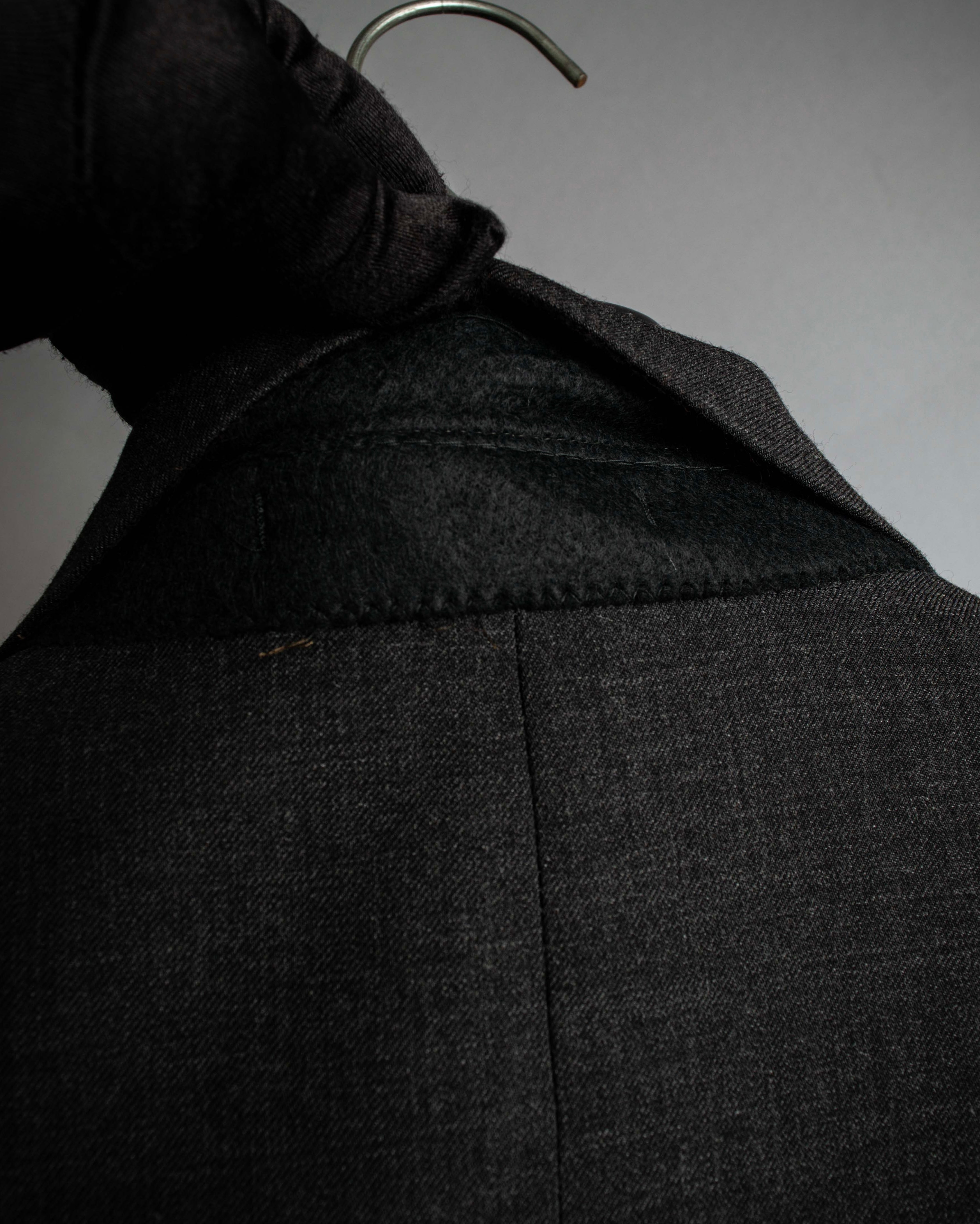 "GIORGIO ARMANI" LE COLLEZIONI line classical tailoring set up