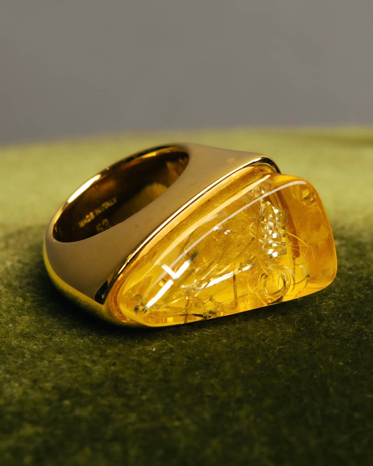 "Chloé" 2010's Amber resin statement ring