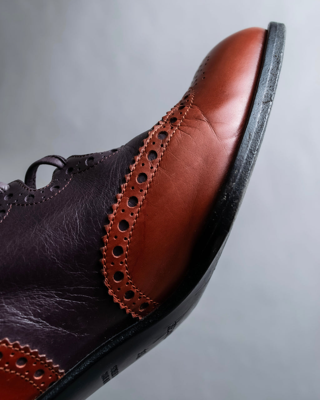 "HERMES" Medallion design combination leather heel shoes