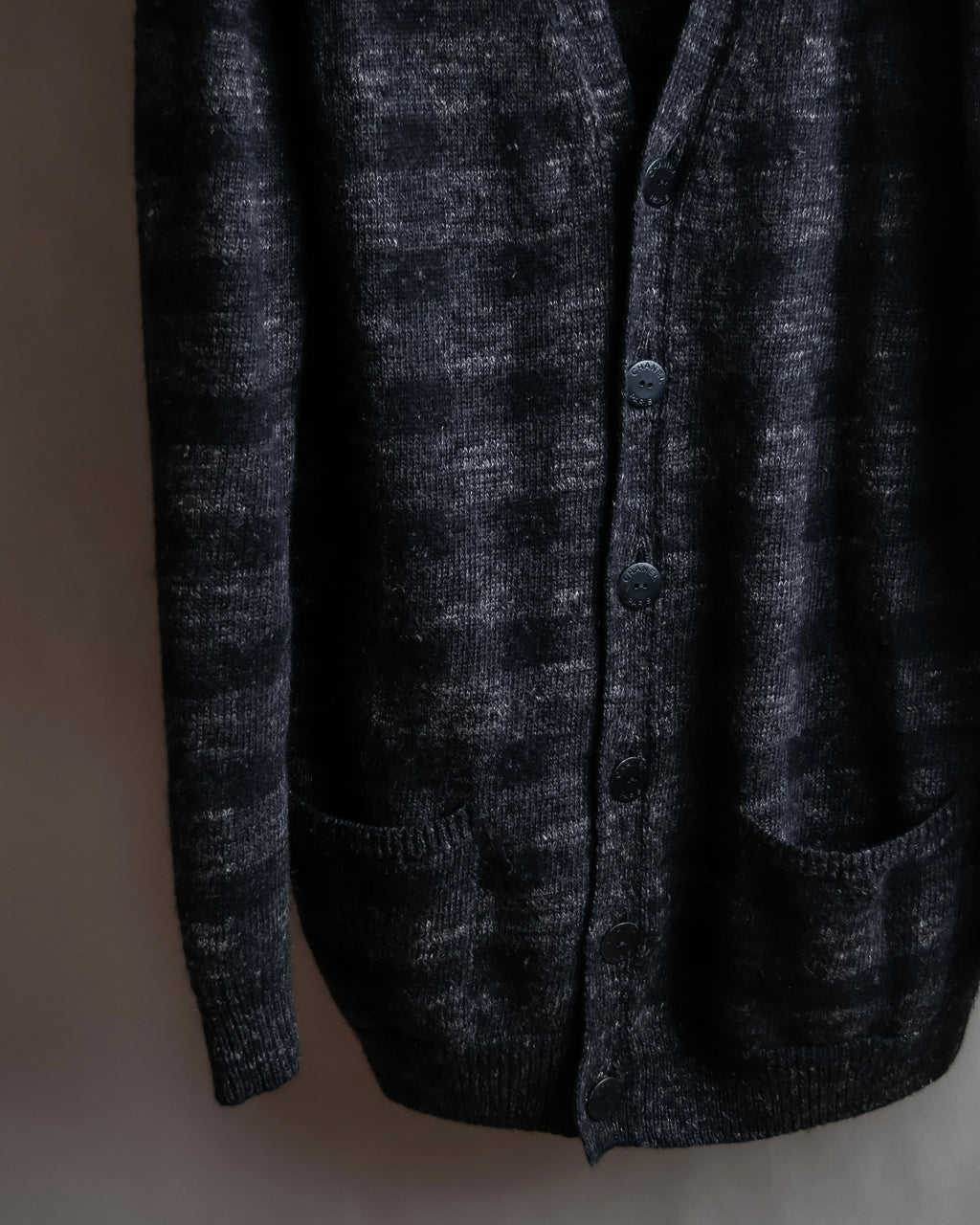 "CHANEL" Sample product hairy material light unevenness cardigan