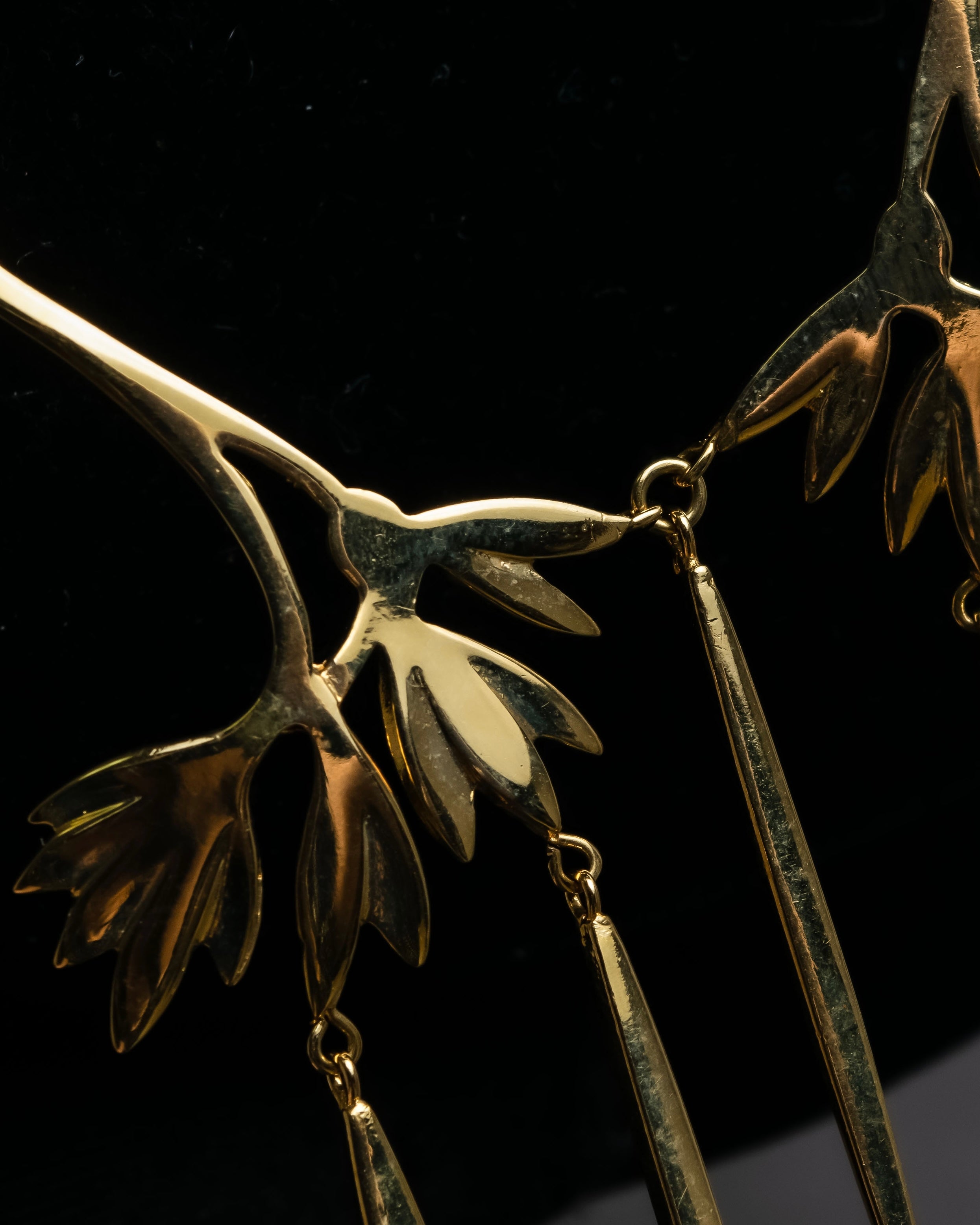 "Christian Dior" Branched leaf motif gold necklace