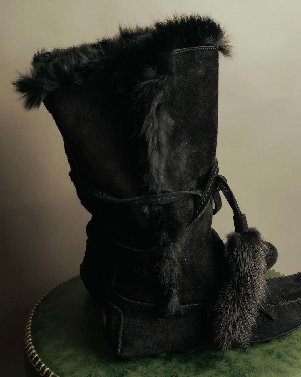 “YVES SAINT LAURENT“ Fur trimmed suede winter boots