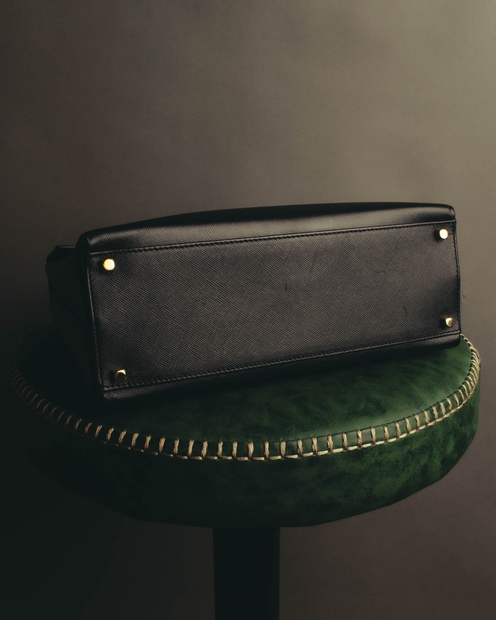 "Salvatore Ferragamo" 90's-00's Structured gancini leather top handle bag