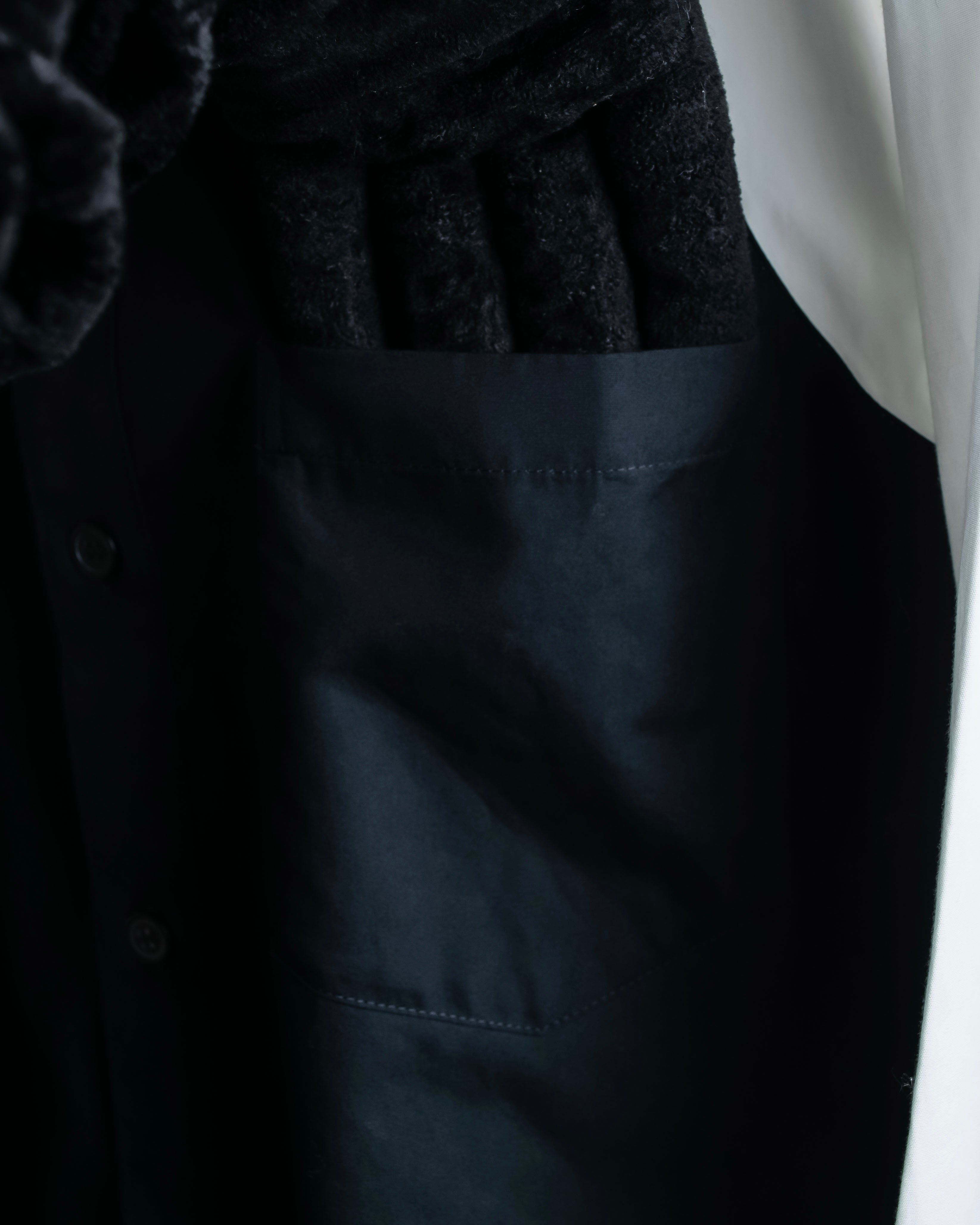 "Yohji Yamamoto POUR HOMME"
13AW Tuxedo vest fake layered design shirt