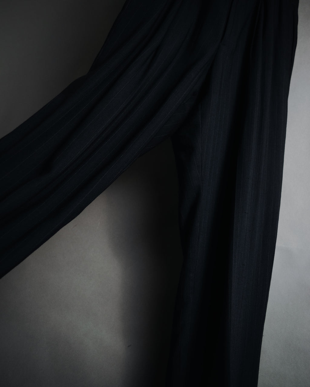 "GIORGIO ARMANI" 90’s pinstripe soft-tailored suit set