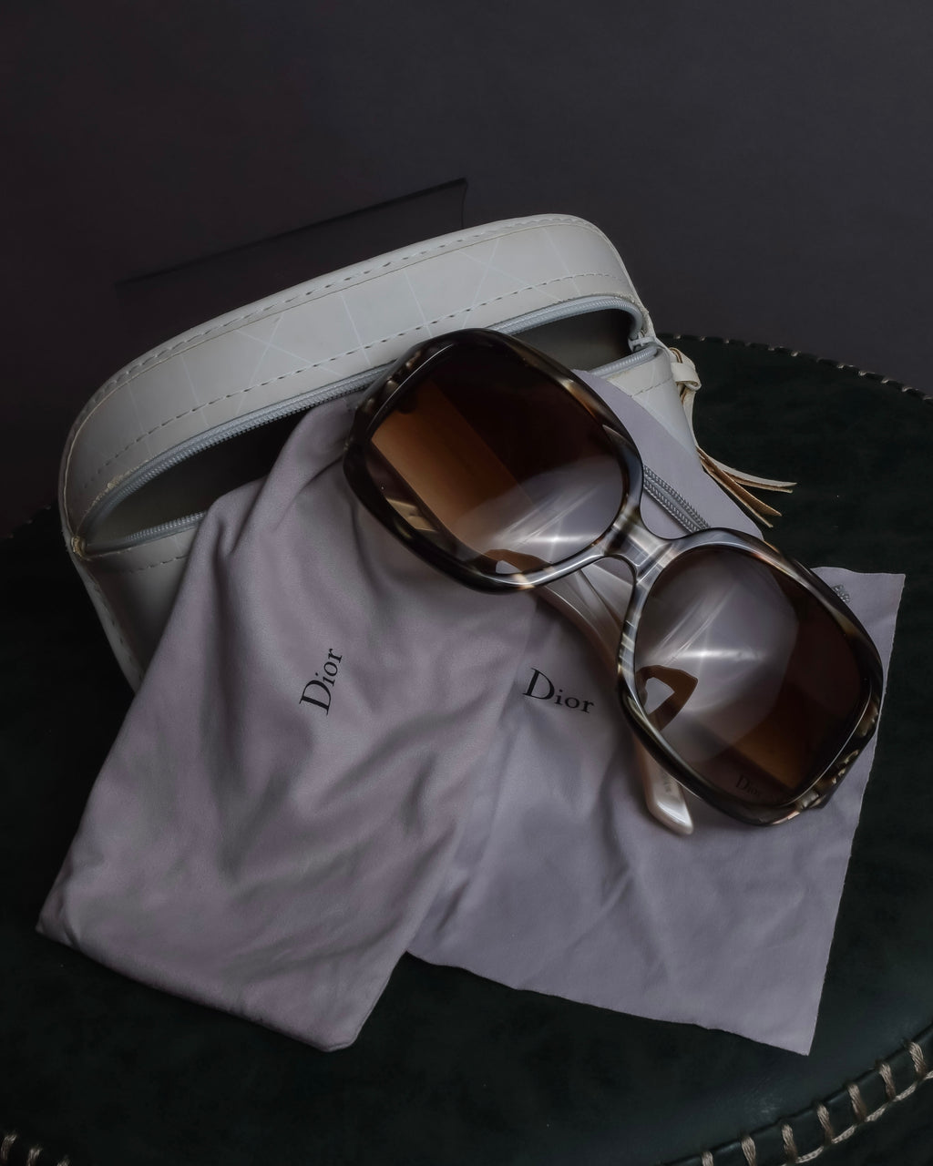 "Christian Dior" Tortoiseshell buckle detail sunglasses