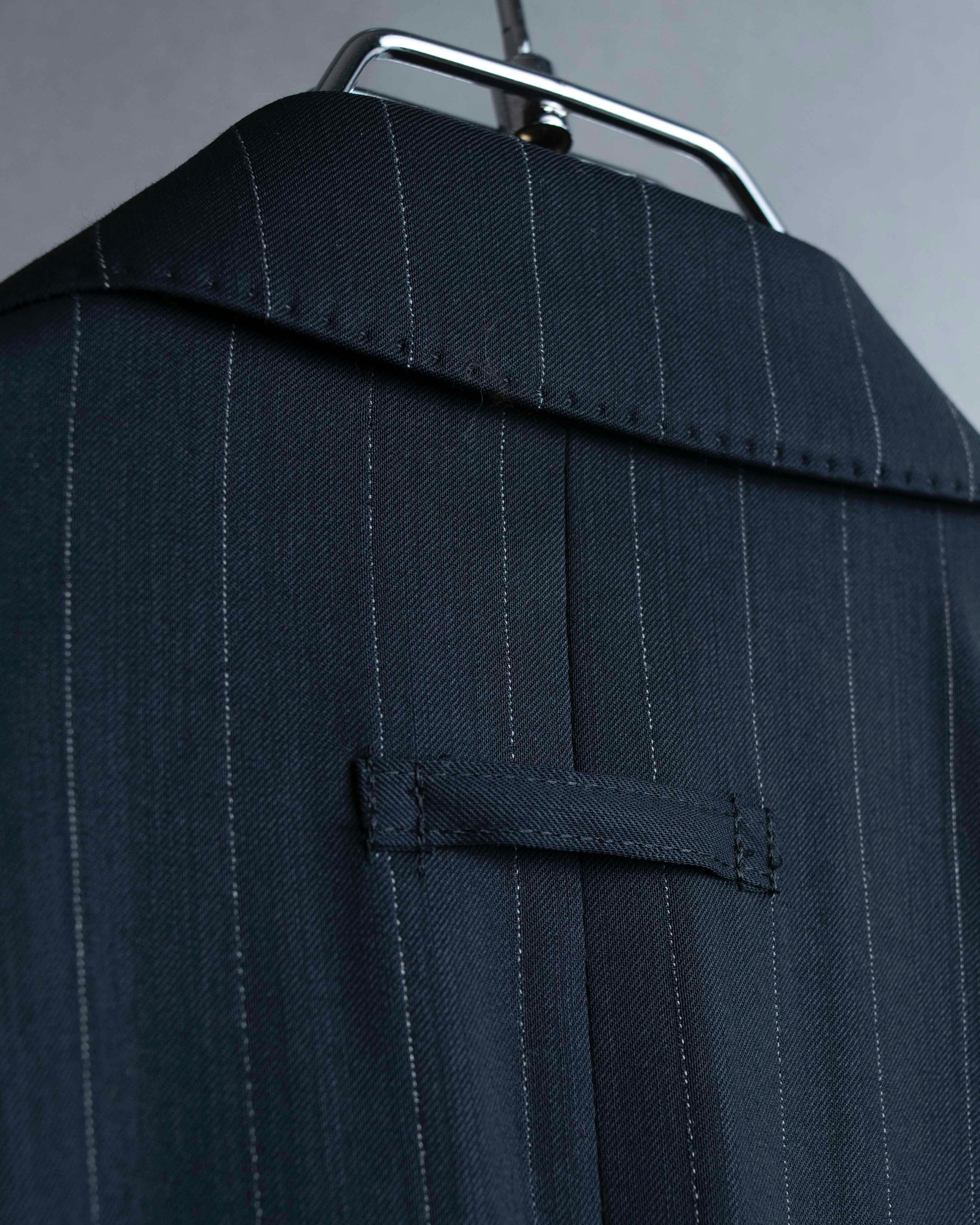 "JEAN PAUL GAULTIER HOMME"
Oversized shadow stripe set up