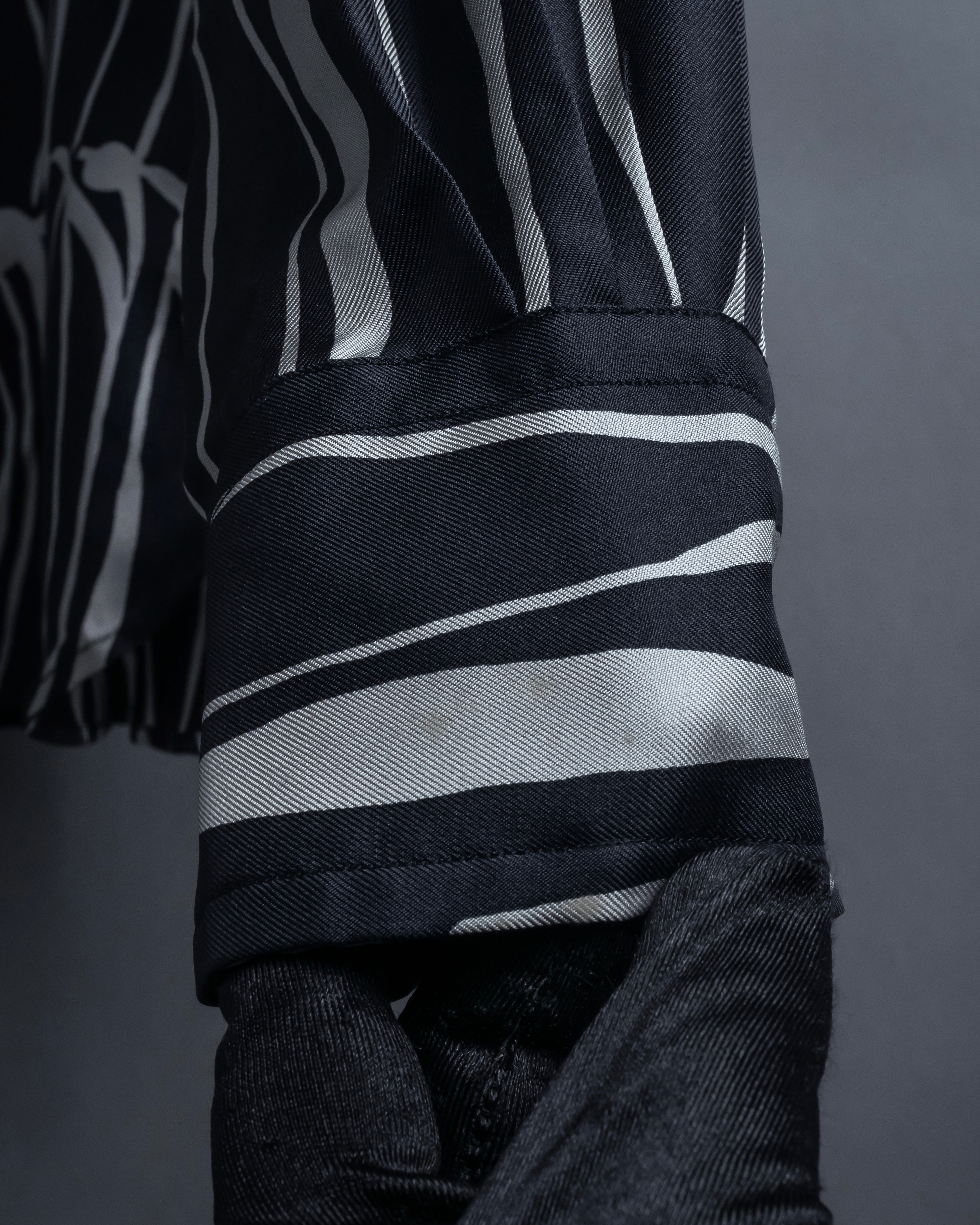 "GUCCI" Handwritten calligraphy pattern silk shirt