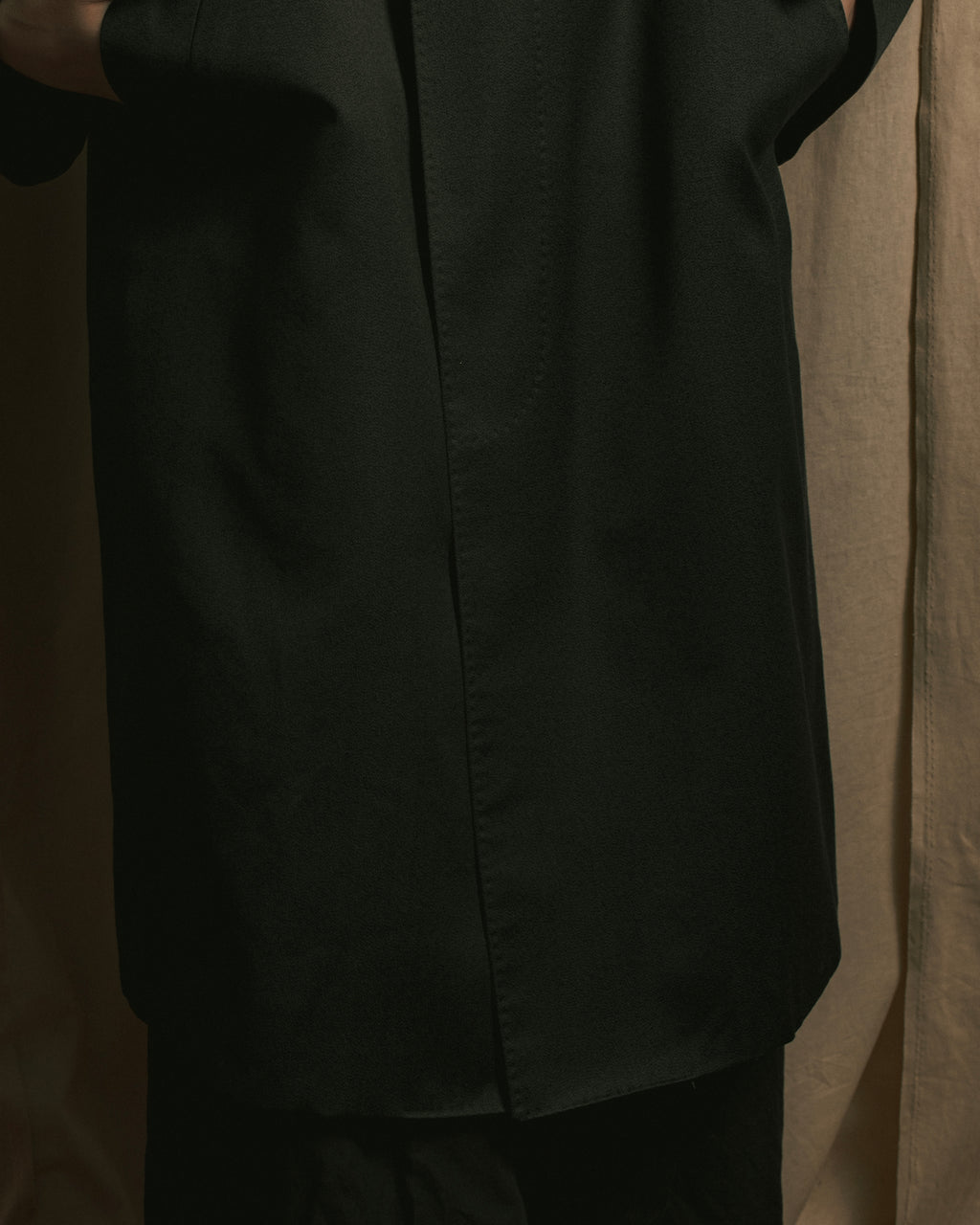 “Yves Saint Laurent” 90’s clean fly-front bal collar coat