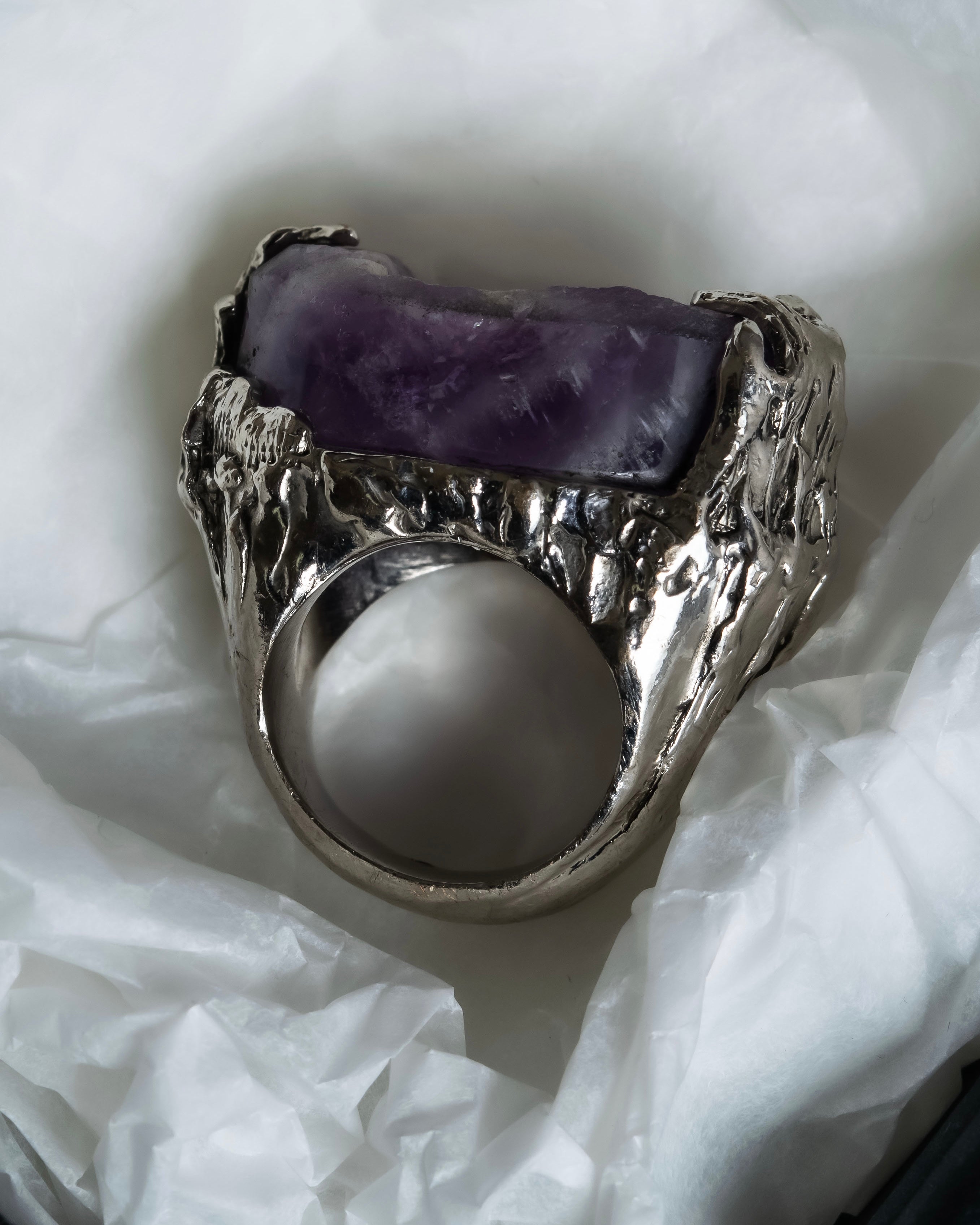 "Yves Saint Laurent Rive Gauche"
Raw amethyst sculpture silver ring