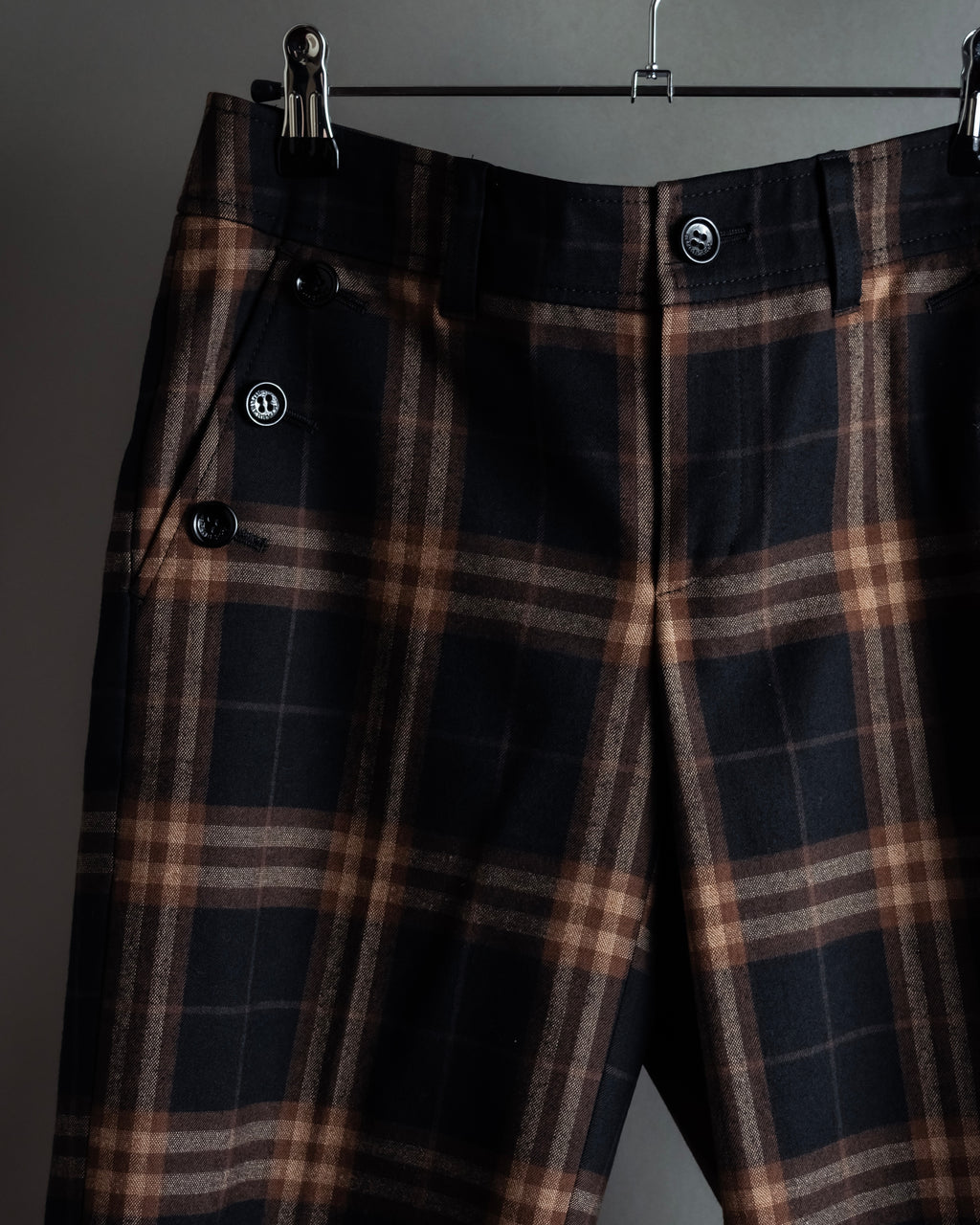 "BURBERRY" Decorative button design check pattern short pants