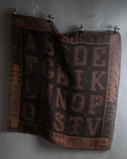 "FENDI" Logo engraved lace motif scarf