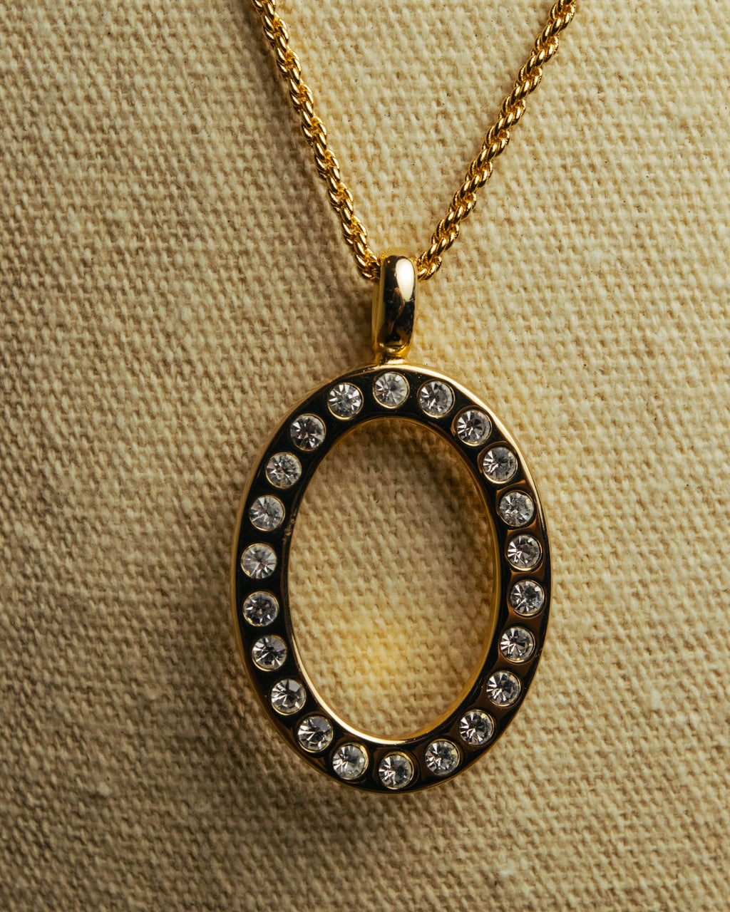 "Christian Dior" 80's-00's Rhinestone oval pendant necklace