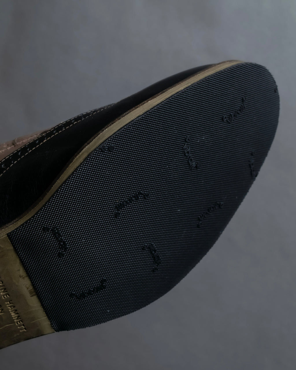 "KATHARINE HAMNETT" Wingtip design bicolor leather shoes