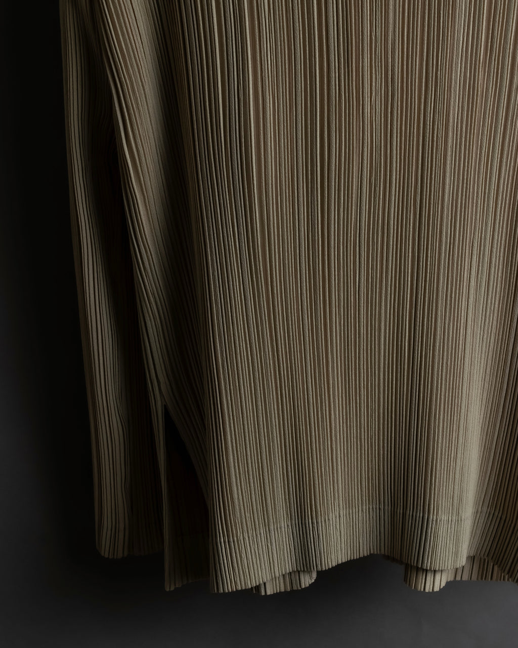 "ISSEY MIYAKE" Fine pleated shirt jacket