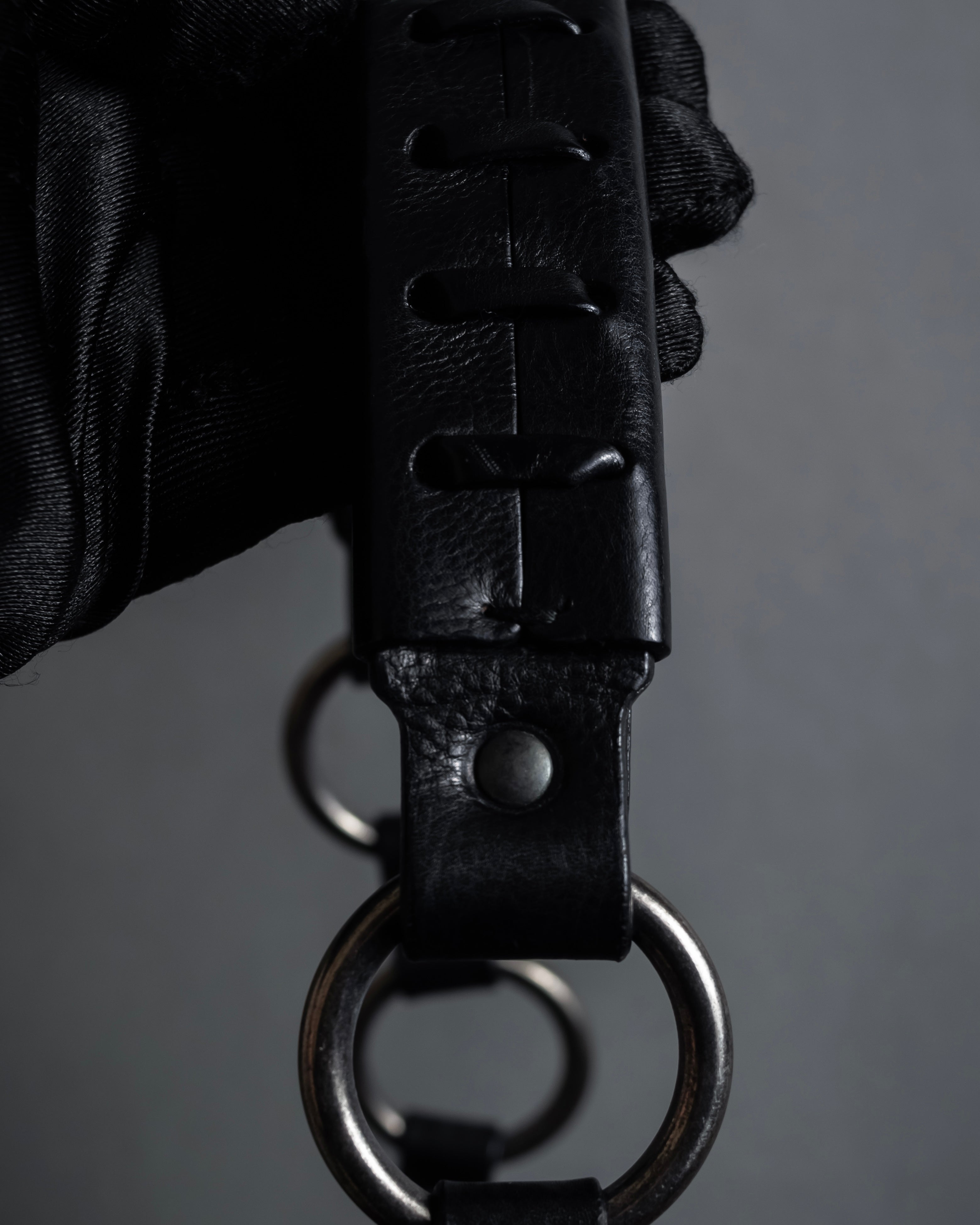 -SPECIAL- "YVES SAINT LAURENT"
00's Tom Ford period stacked ring design horizontal leather bag