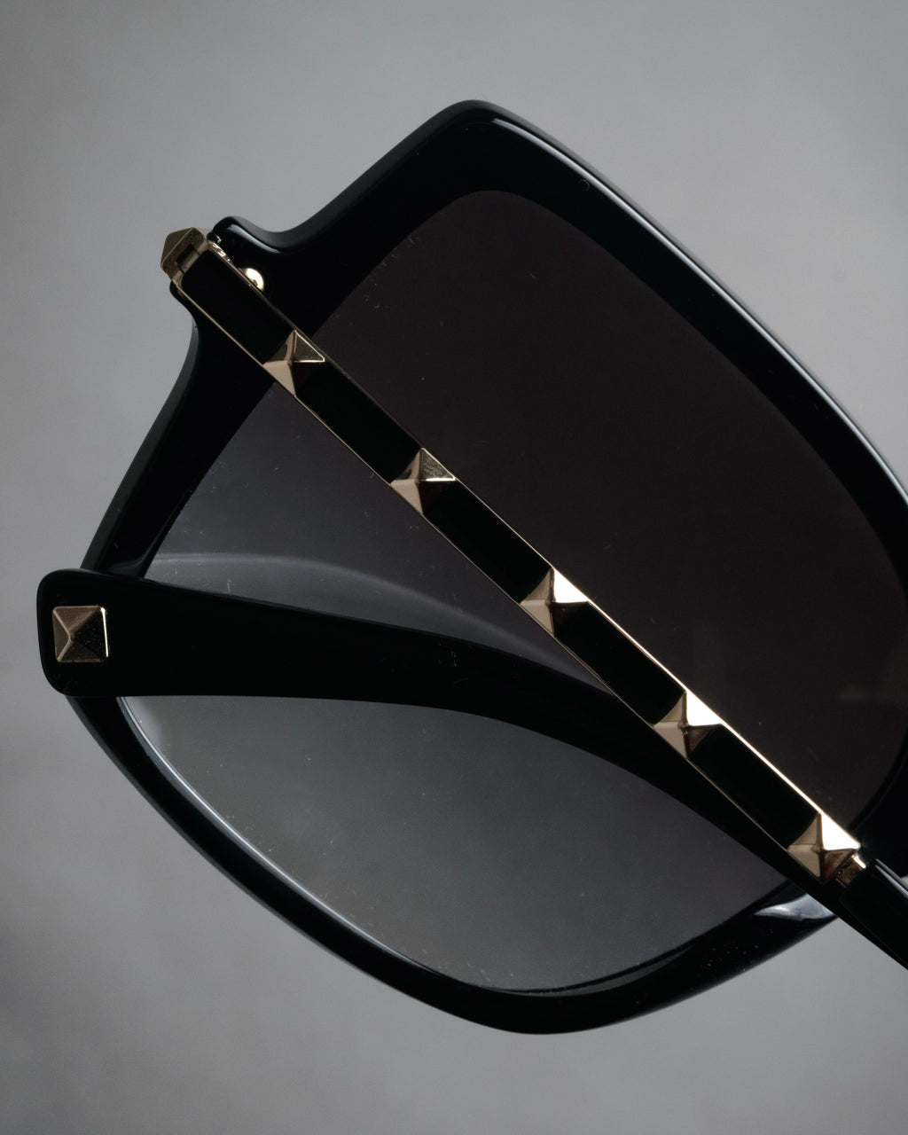 “VALENTINO” 2017’s-2022’s Rockstud sunglasses