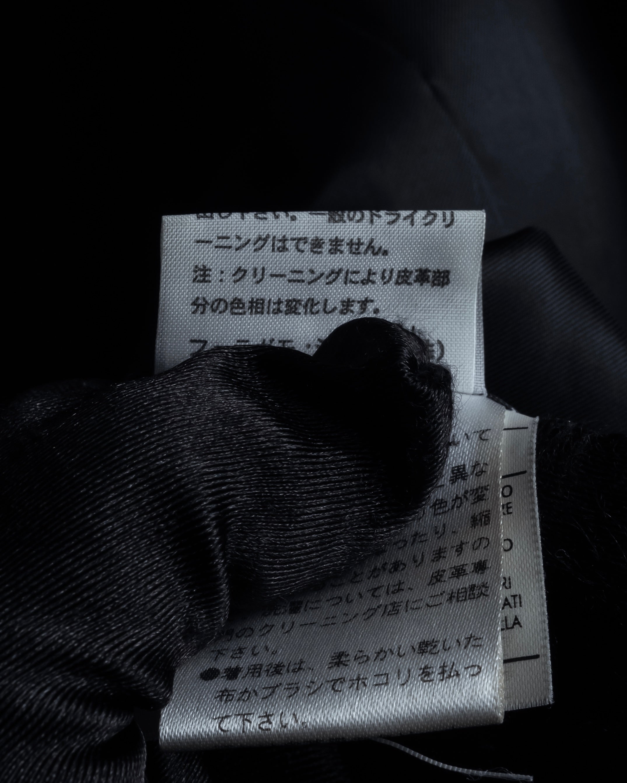 -SPECIAL- "Salvatore Ferragamo"
90's-00's A neat silhouette 100% lapin fur coat