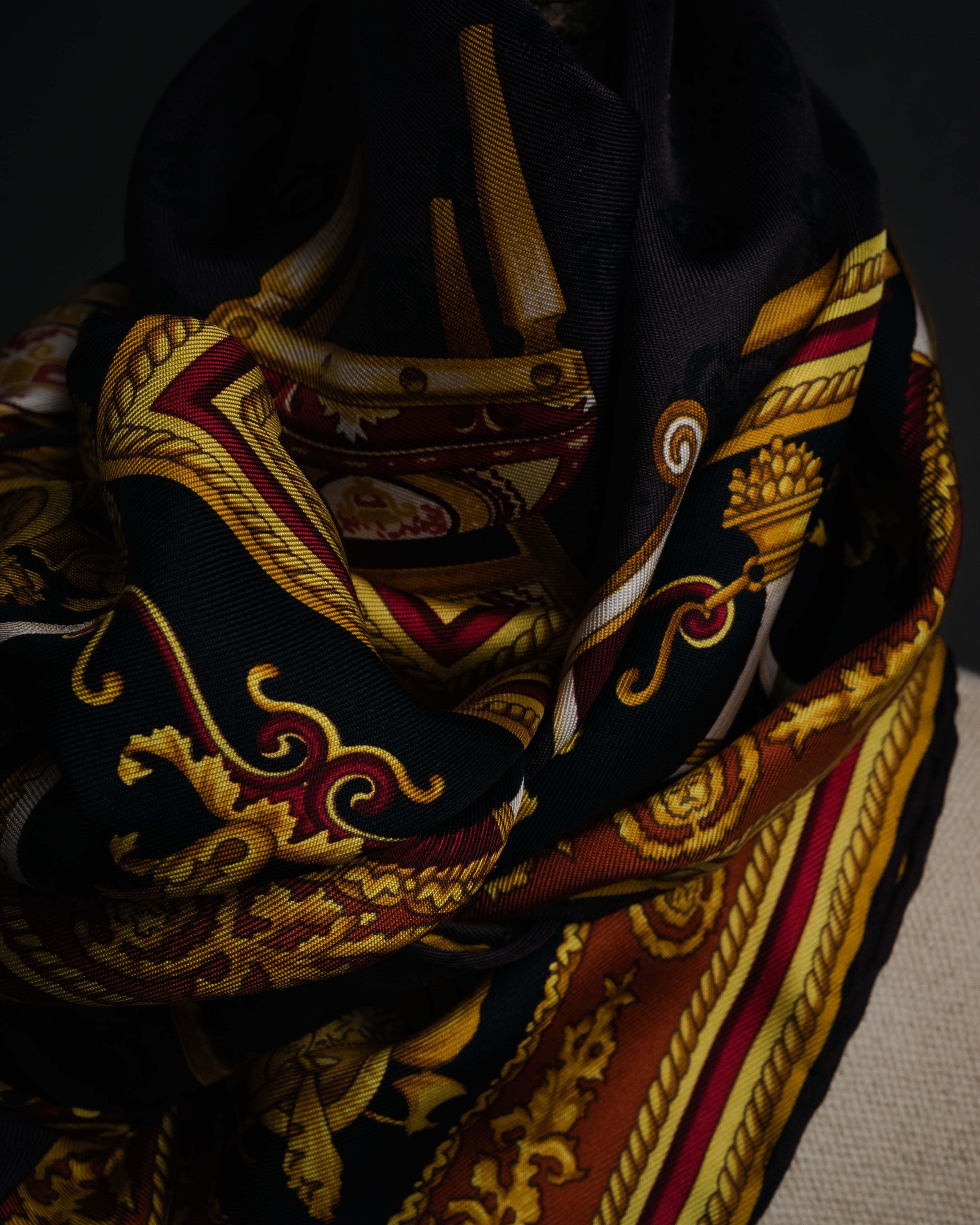 “GUCCI” 90’s-00’s Chair motif silk scarf