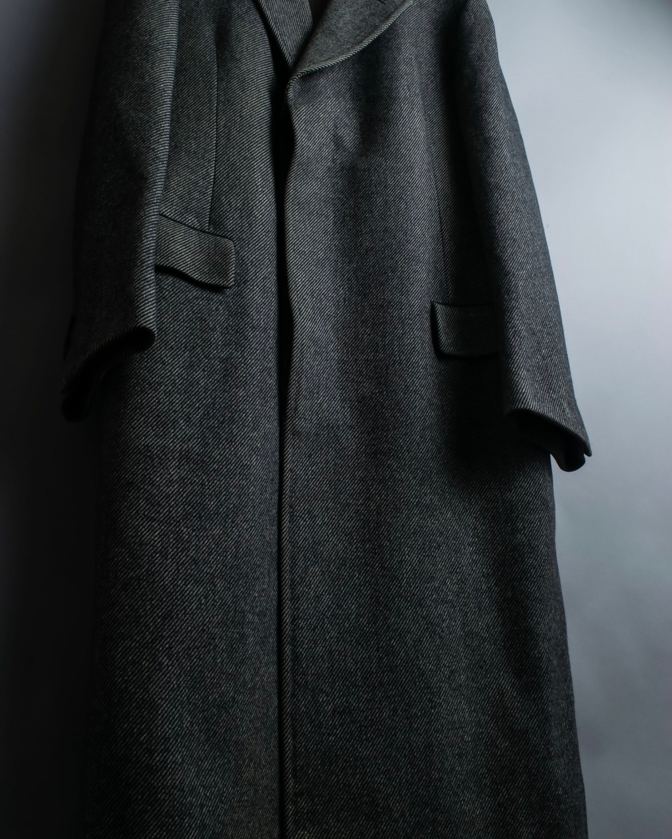 "Burberrys" diagonal striped pure new wool long coat