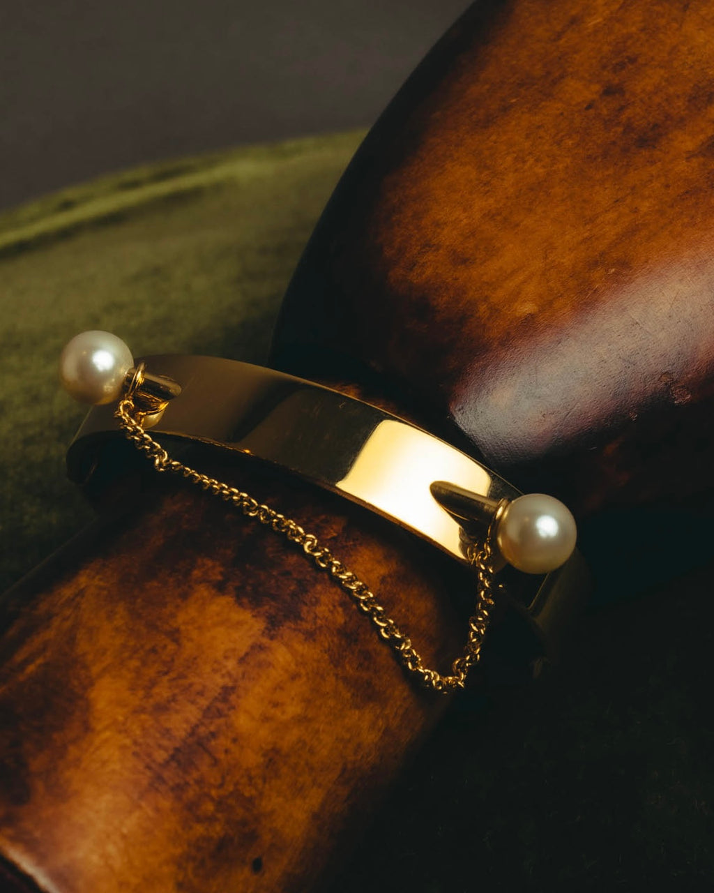 "Chloé" 2010's Gold tone pearl hinged cuff bracelet