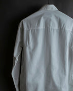 "BURBERRY" Wide collar embroidered emblem white shirt