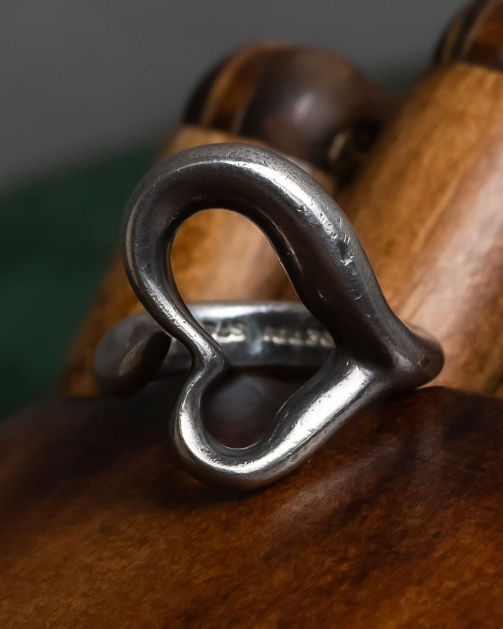 "Tiffany&Co" Elsa Peretti open heart signature silver ring