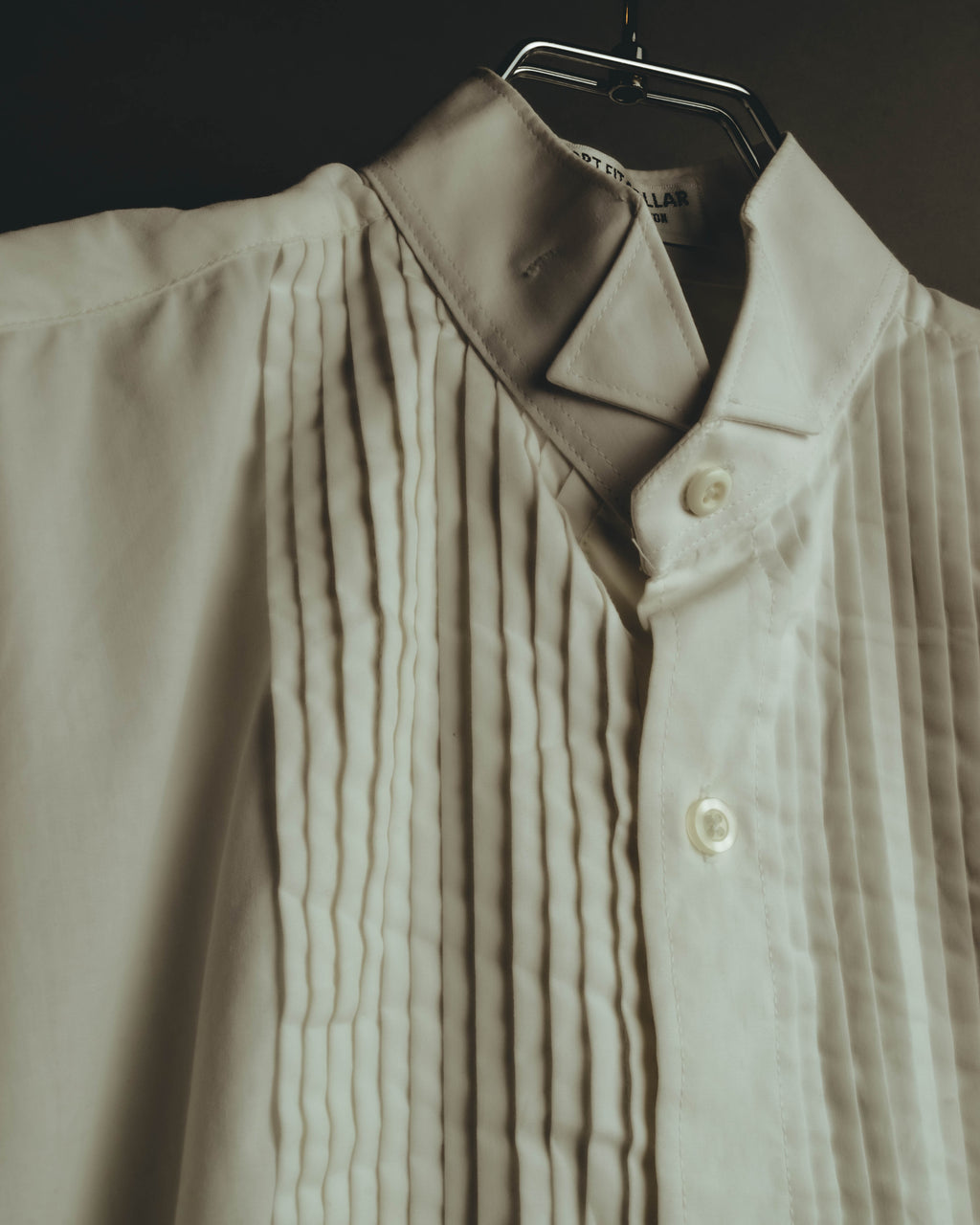"Vintage" 90's-00's Pleated front tuxedo shirt