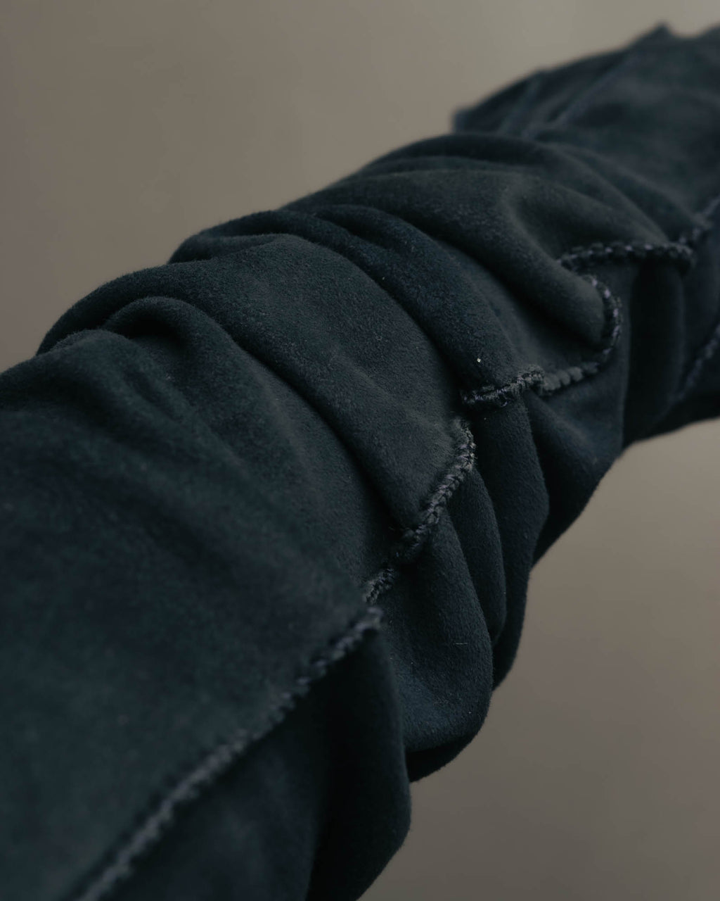 "BOTTEGA VENETA" 00's-10's Elegant suede long gloves