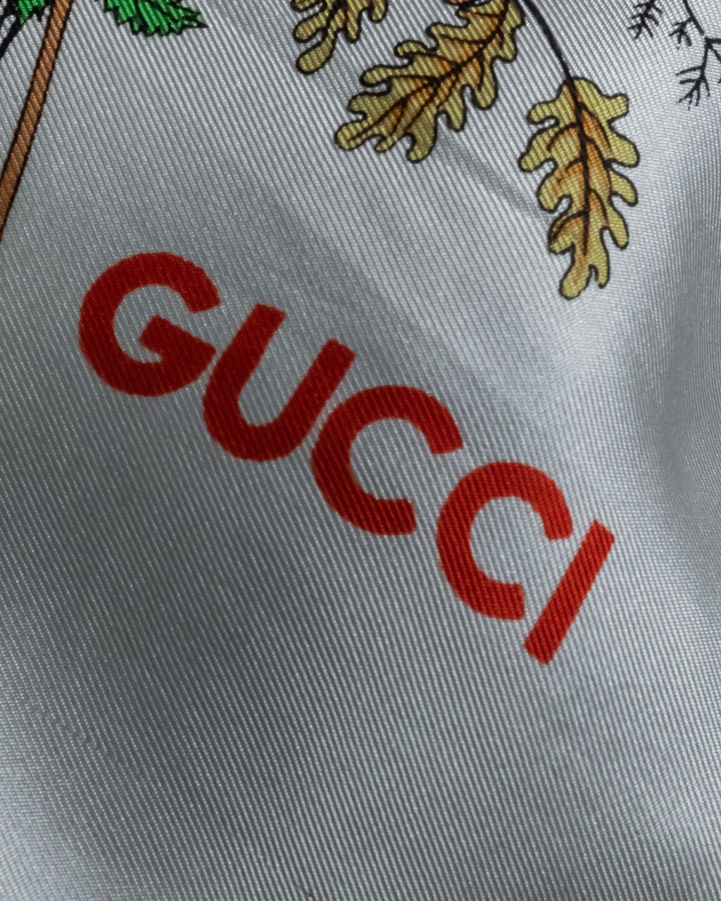 "GUCCI" 80's Flora motif vintage silk scarf