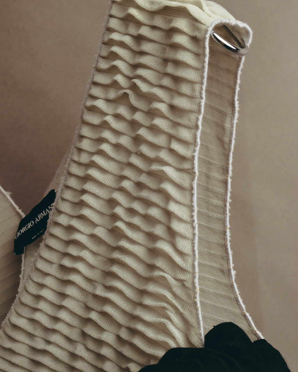 “GIORGIO ARMANI” 2000’s Textured wave knit vest