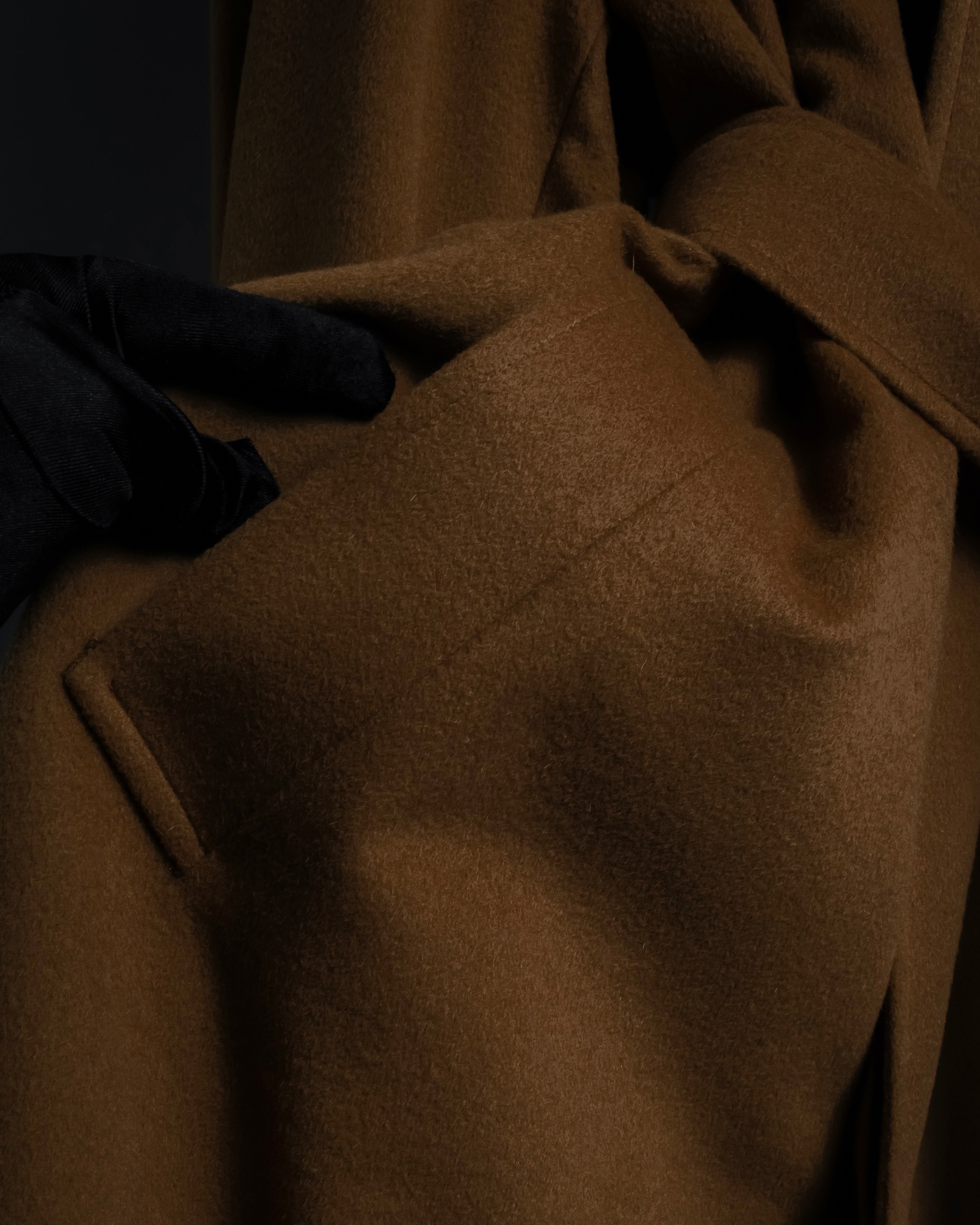 "FENDI" 90's Italian classic 100% cashmere belted coat