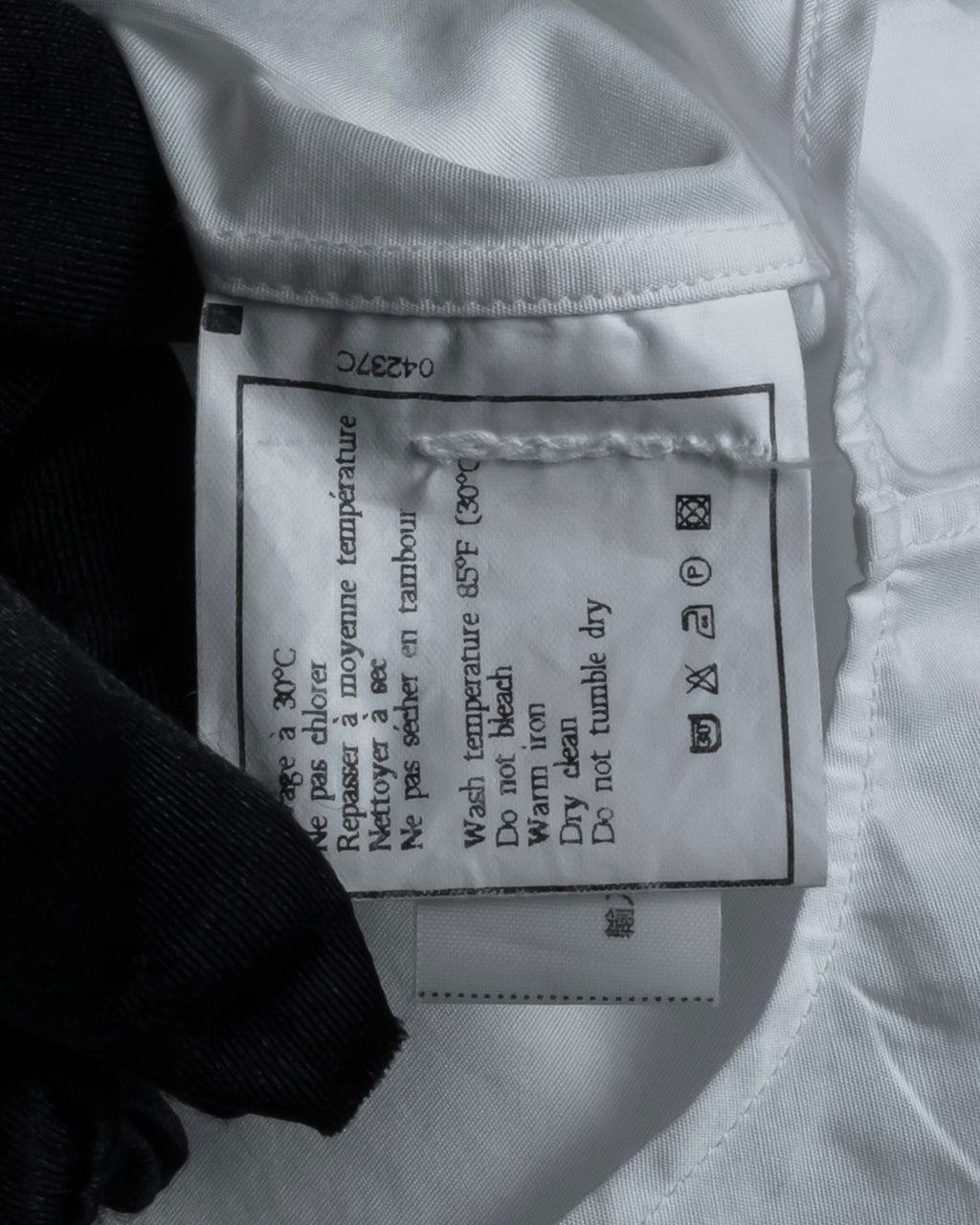 "CHANEL" 96's Spring collection tuck pleats shirt