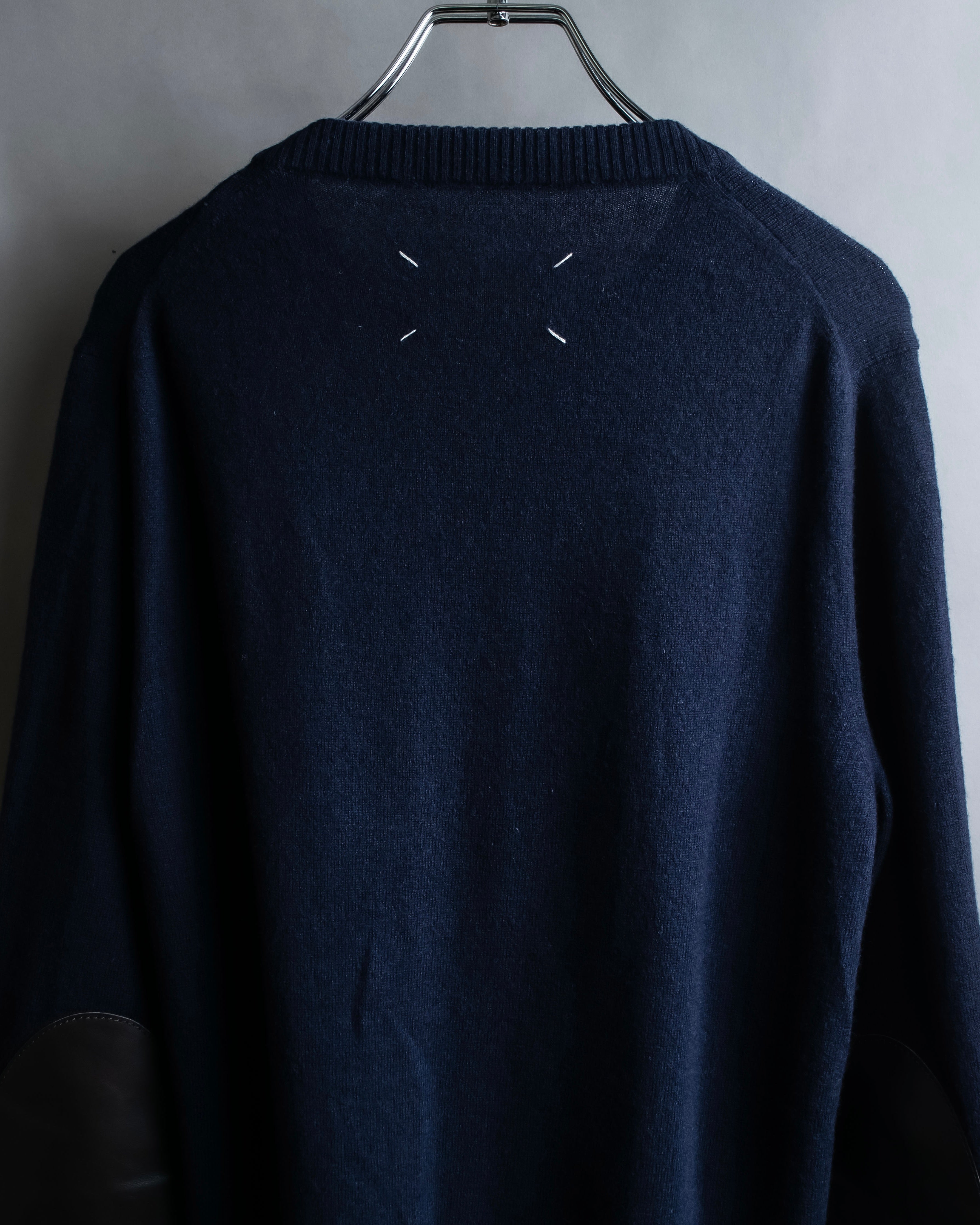 "MAISON MARGIELA" 16AW elbow patch design navy color knit