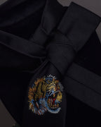 "GUCCI" Michele period tiger embroidery silk necktie