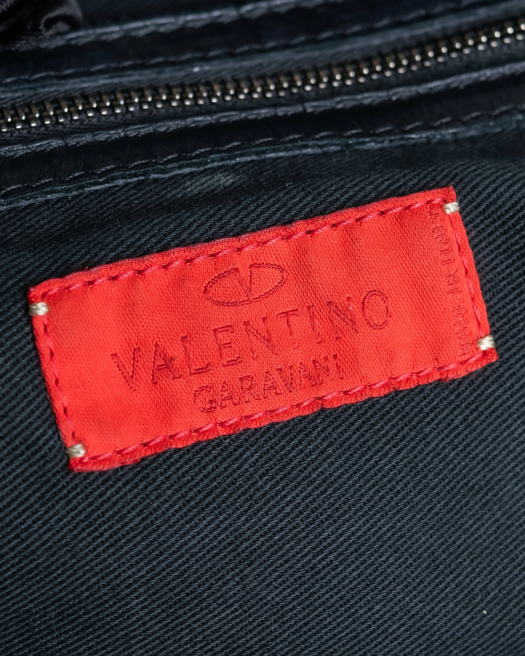 "VALENTINO" pleated gather design nappa leather one shoulder bag