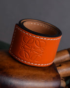 "LOEWE" Anagram logo engraved leather bracelet