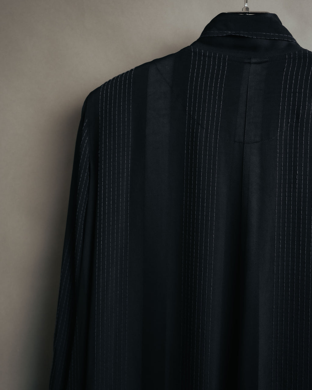 -MOOD Vintage Collections-
90’s Asymmetric stripe stitch long dress