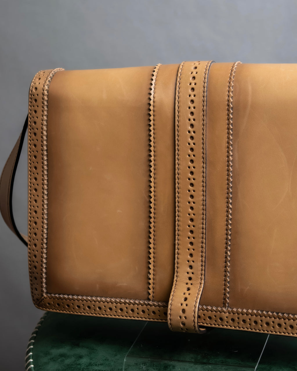 "GUCCI" Duilio brogue brown leather shoulder bag