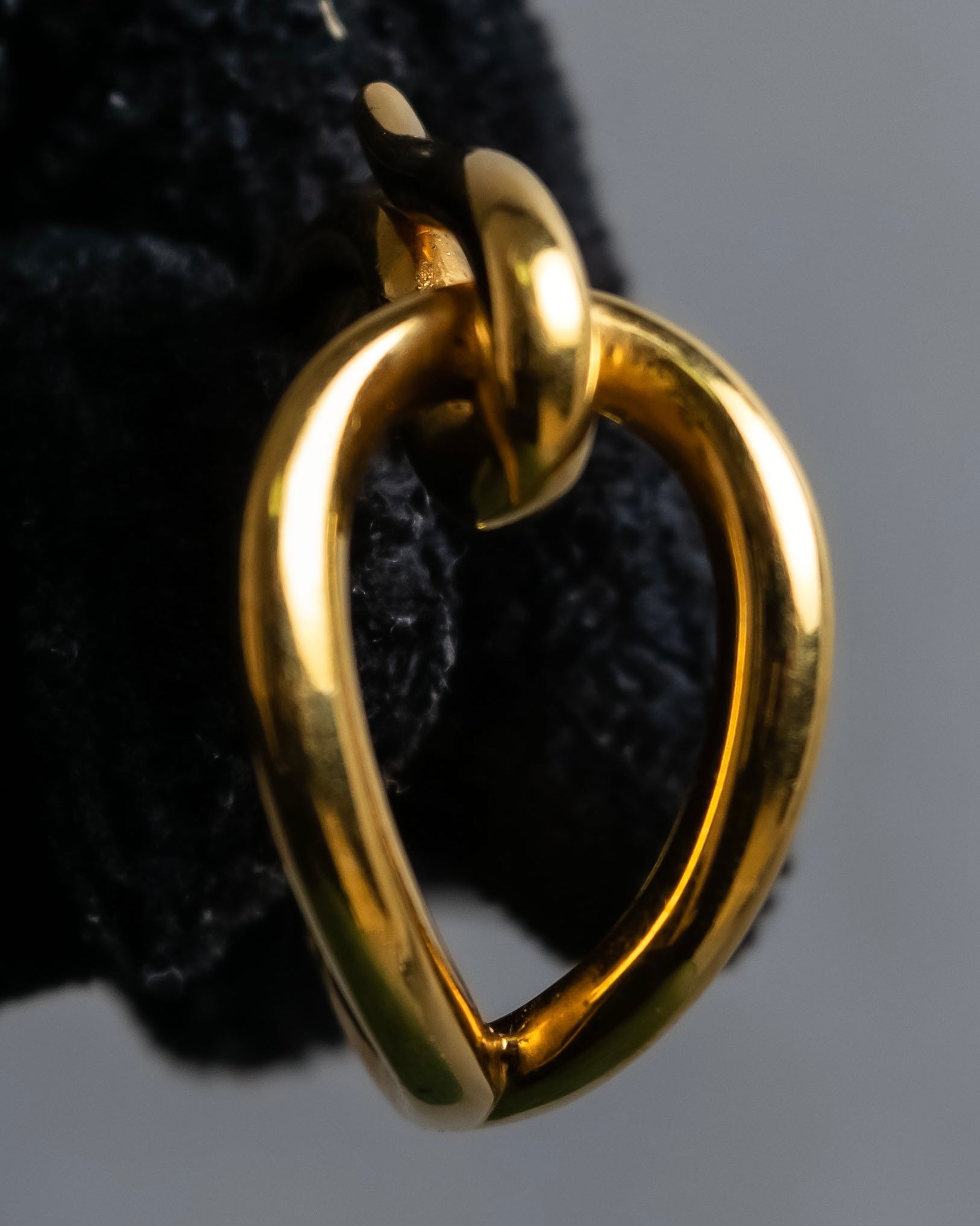 "HERMES" Jumbo scarf gold ring