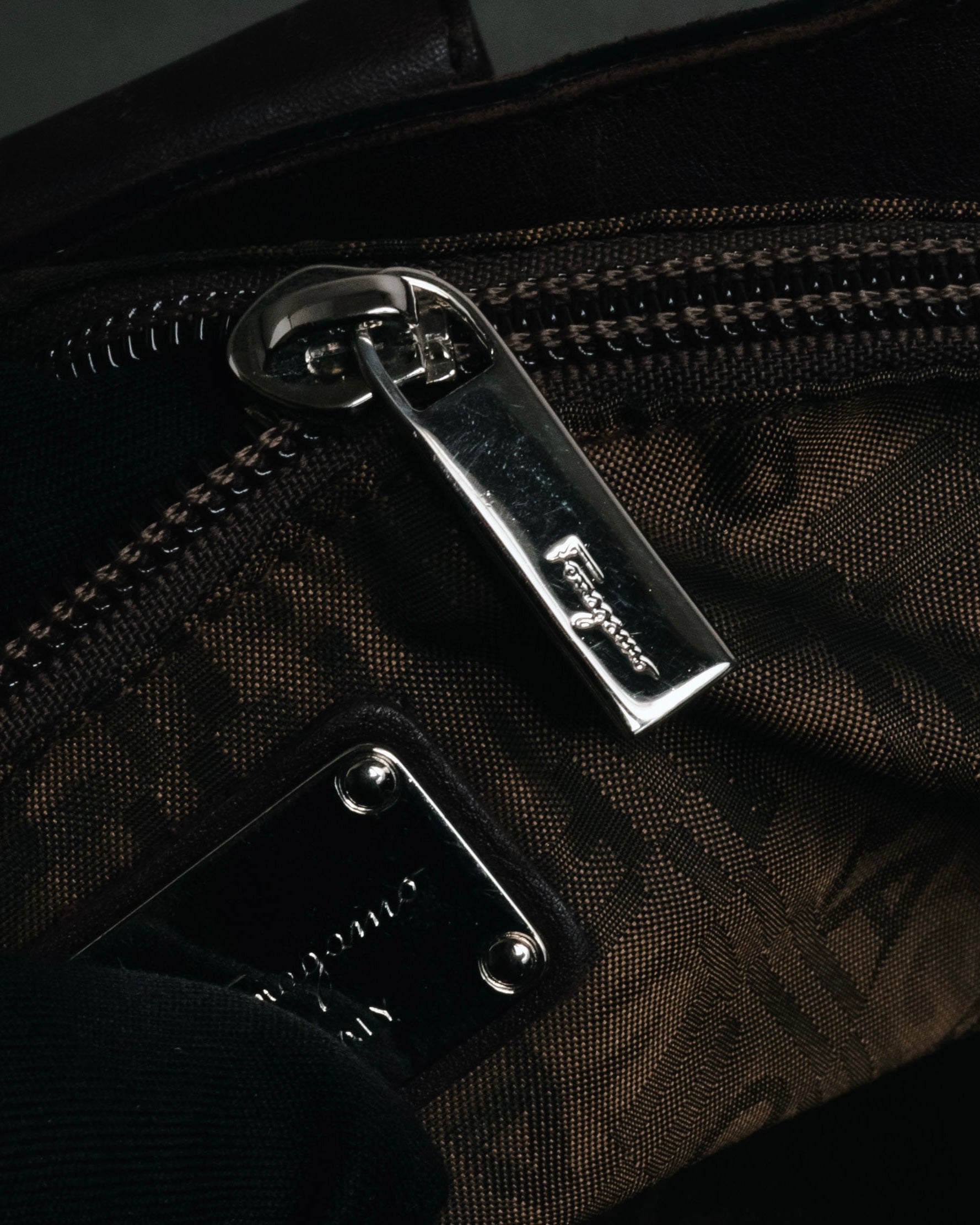 "Salvatore Ferragamo" 00’s suede gancini gathered bowling bag