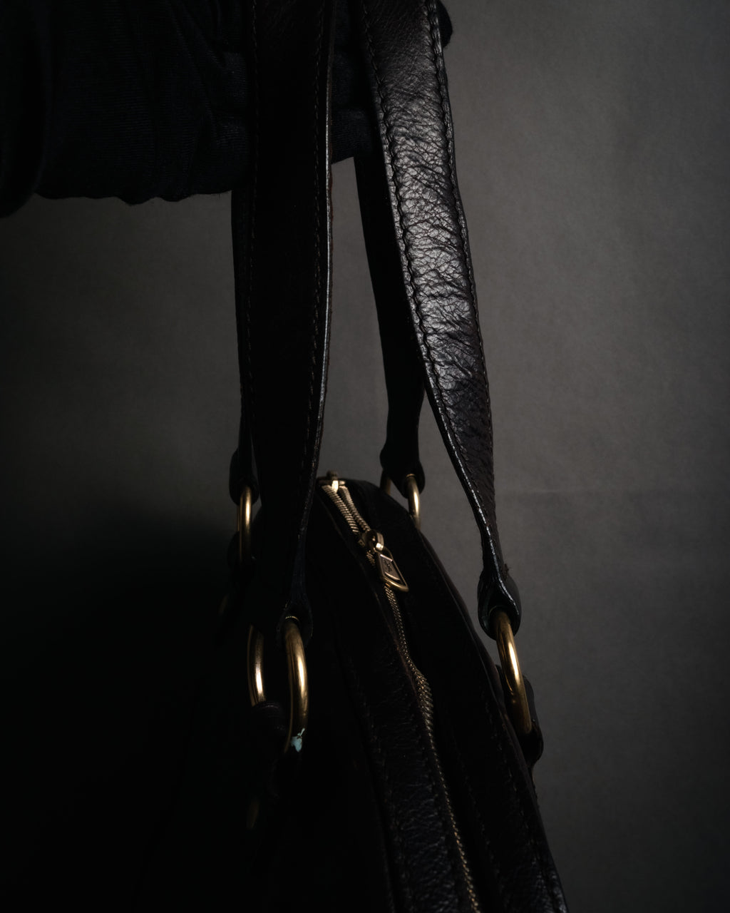 “Yves Saint Laurent rive gauche”
00’s Muse grained leather boston bag