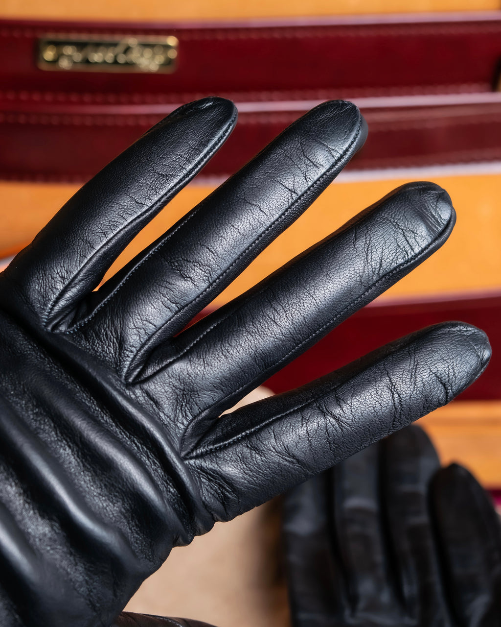 "HERMES" Kelly padlock motif leather gloves