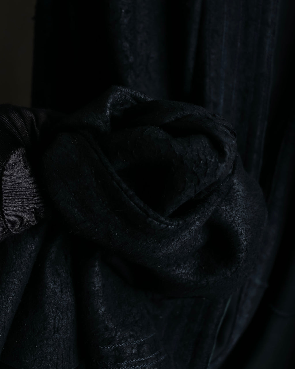 "ISAAC SELLAM" Cut-off design belted leather jacket